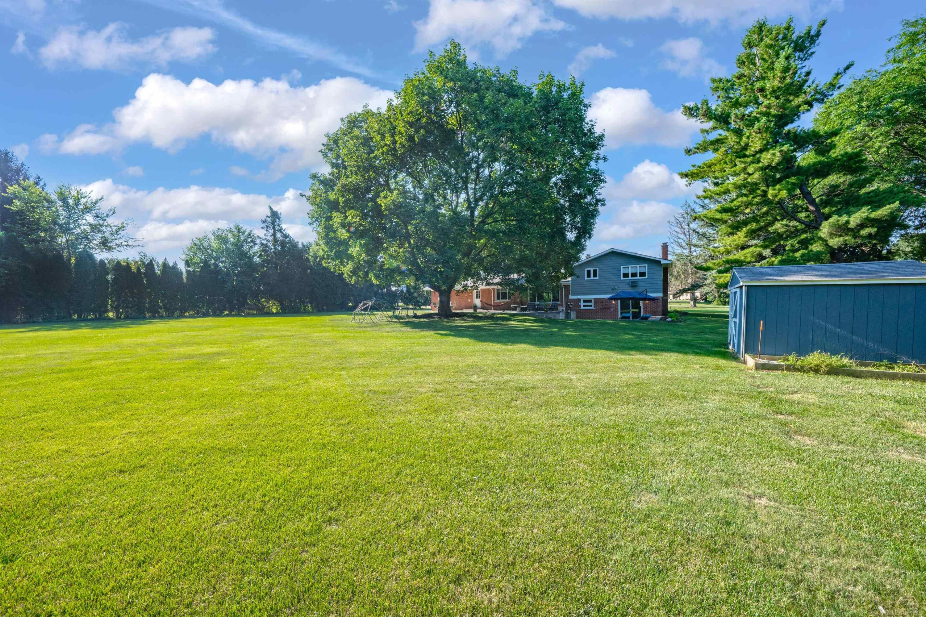 41306 Llewelyn Court, Northville, MI 48167 — Photo 45