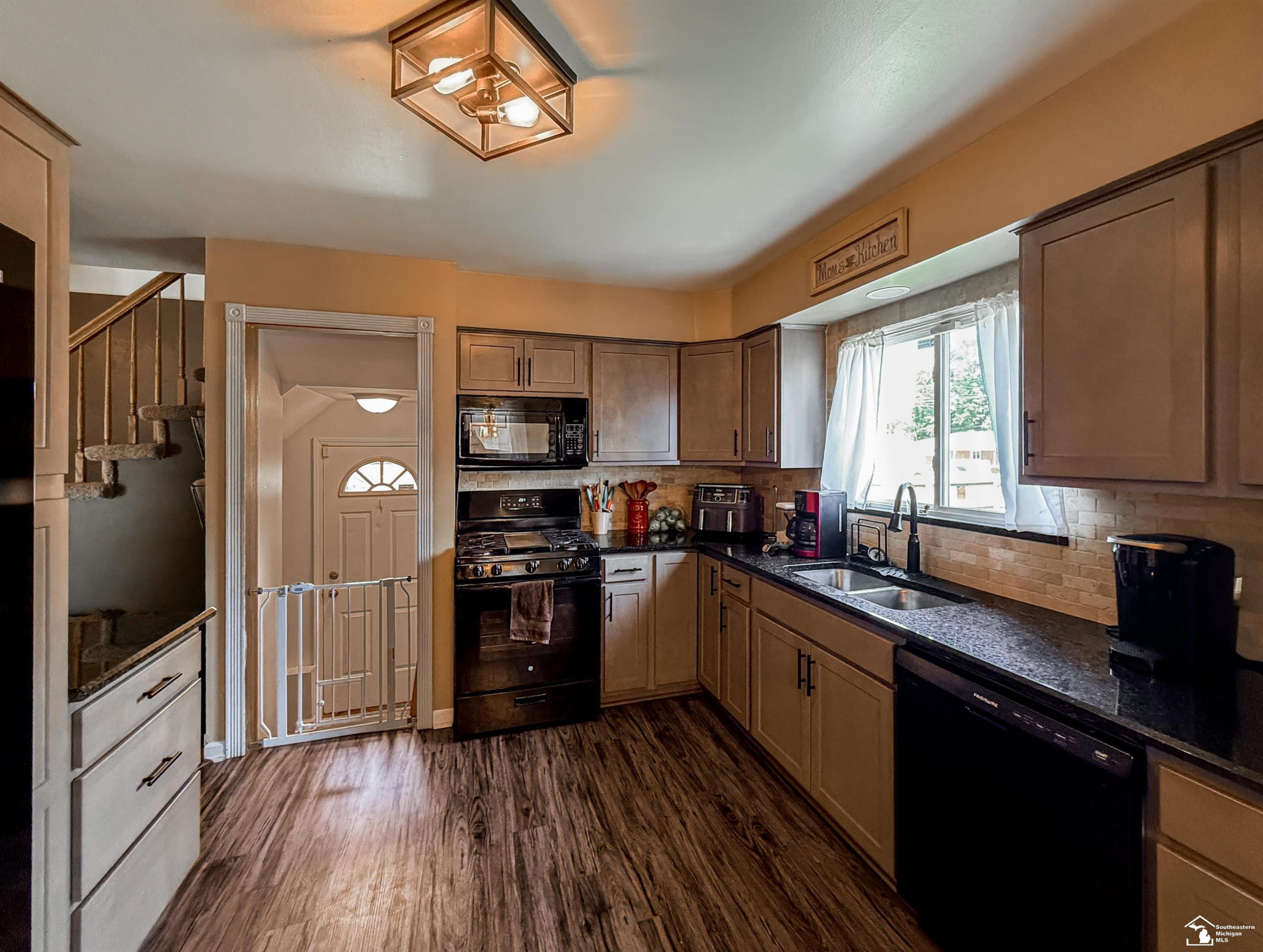 7809 Campbell Street, Taylor, MI 48180 — Photo 15