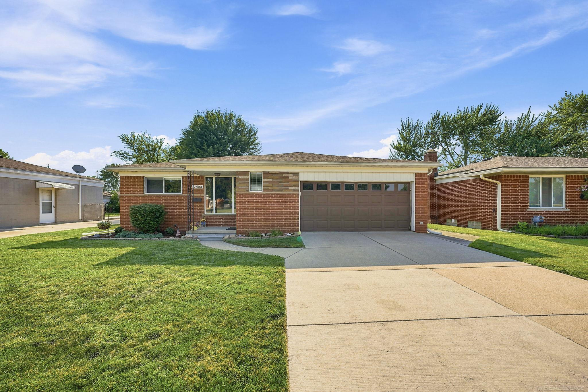 27481 Cosgrove Drive, Warren, MI 48092