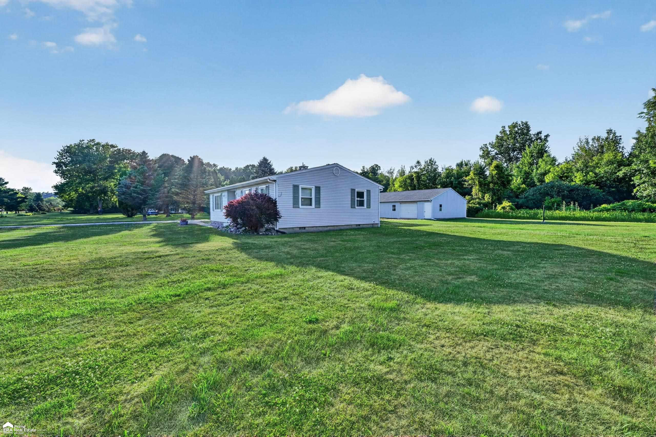 5293 E Cole Road, Bancroft, MI 48414 — Photo 42