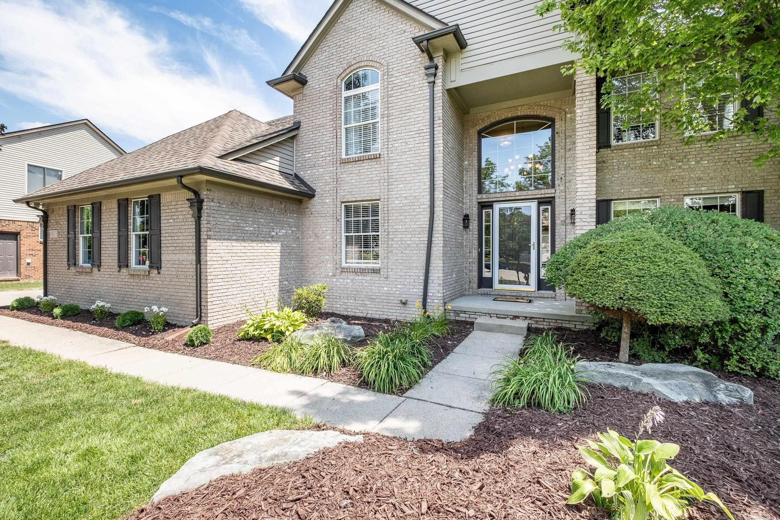 19573 Tanglewood Circle, Clinton Twp, MI 48038 — Photo 9