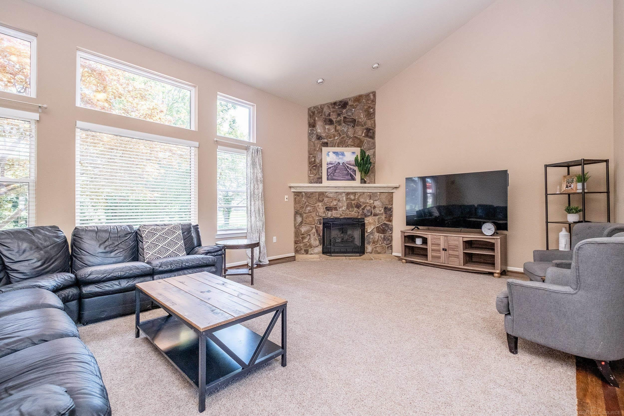 19573 Tanglewood Circle, Clinton Twp, MI 48038 — Photo 19