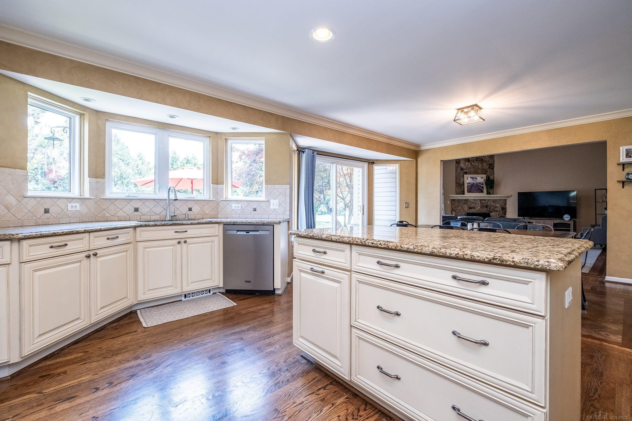 19573 Tanglewood Circle, Clinton Twp, MI 48038 — Photo 29