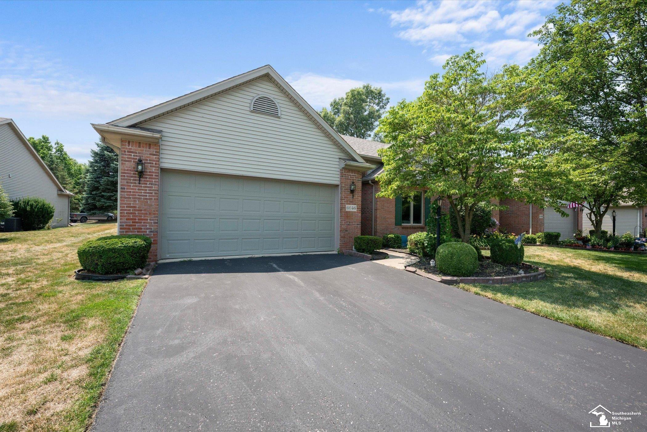 6646 Greenbriar Lane, Temperance, MI 48182 — Photo 4