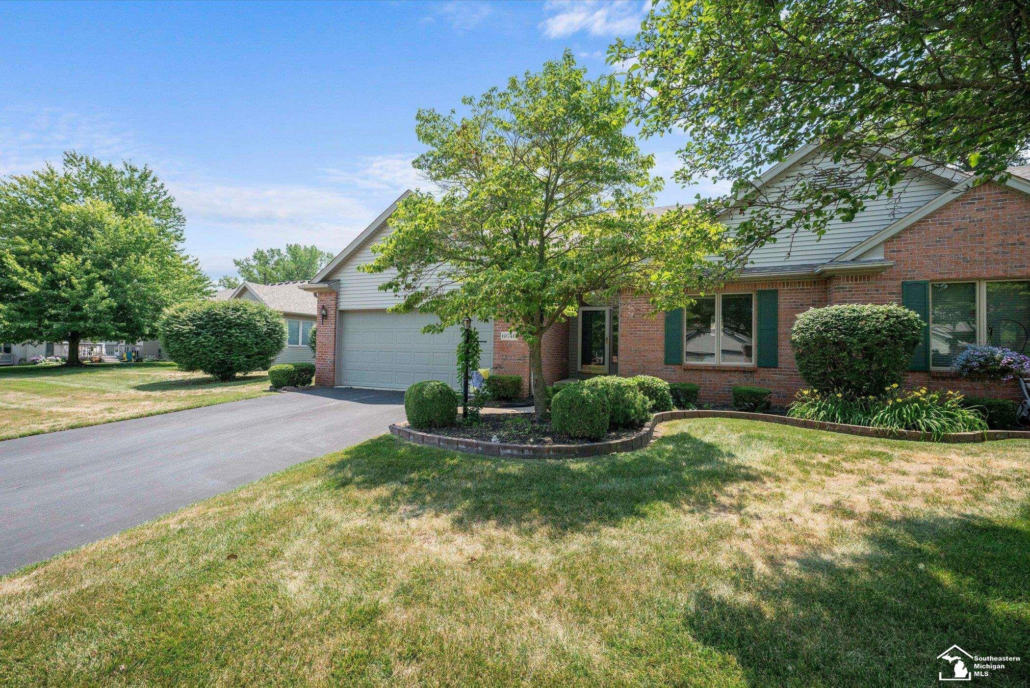 6646 Greenbriar Lane, Temperance, MI 48182 — Photo 5