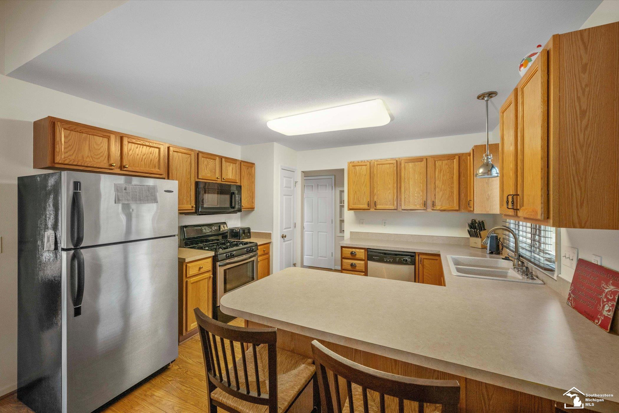 6646 Greenbriar Lane, Temperance, MI 48182 — Photo 14