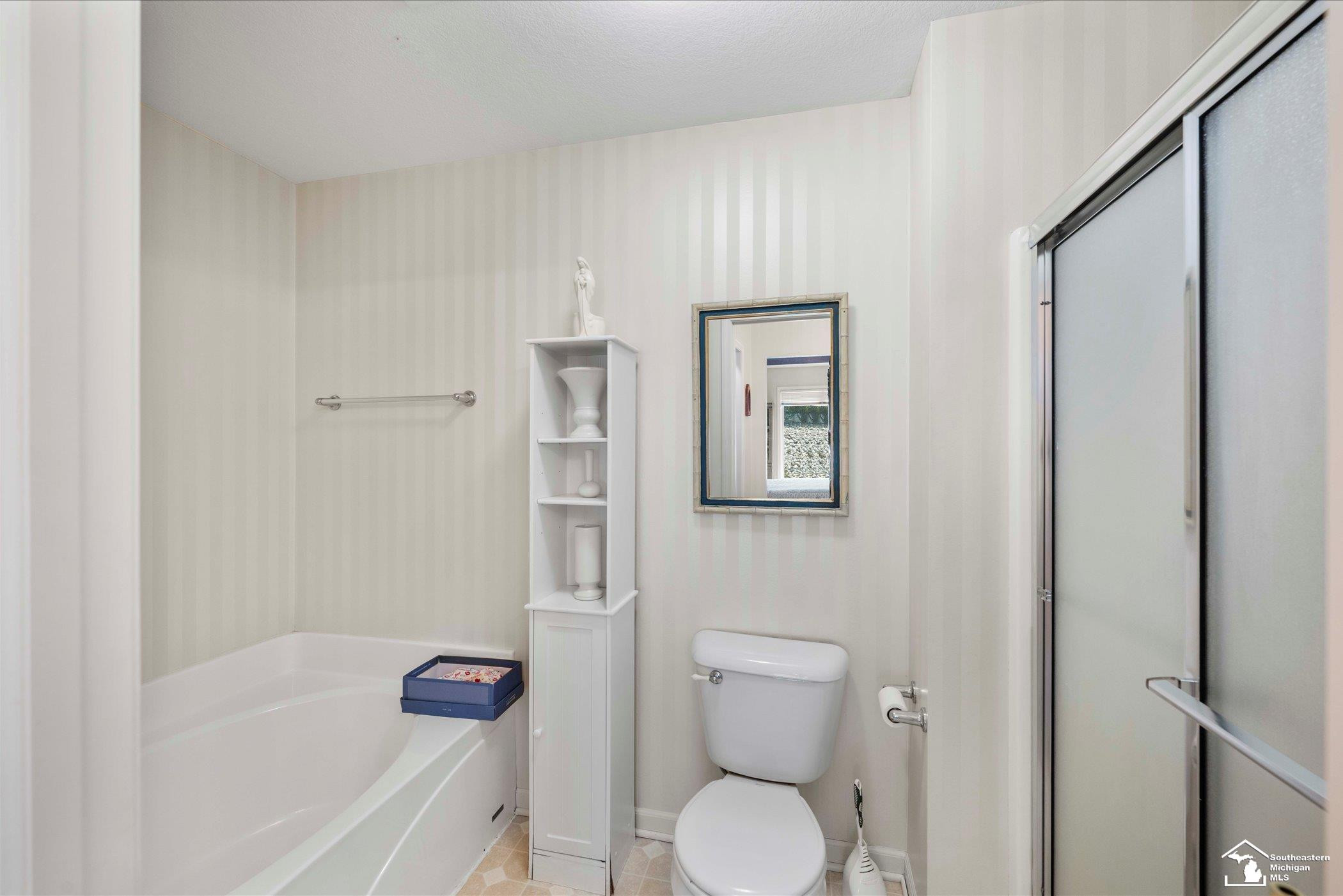 6646 Greenbriar Lane, Temperance, MI 48182 — Photo 24