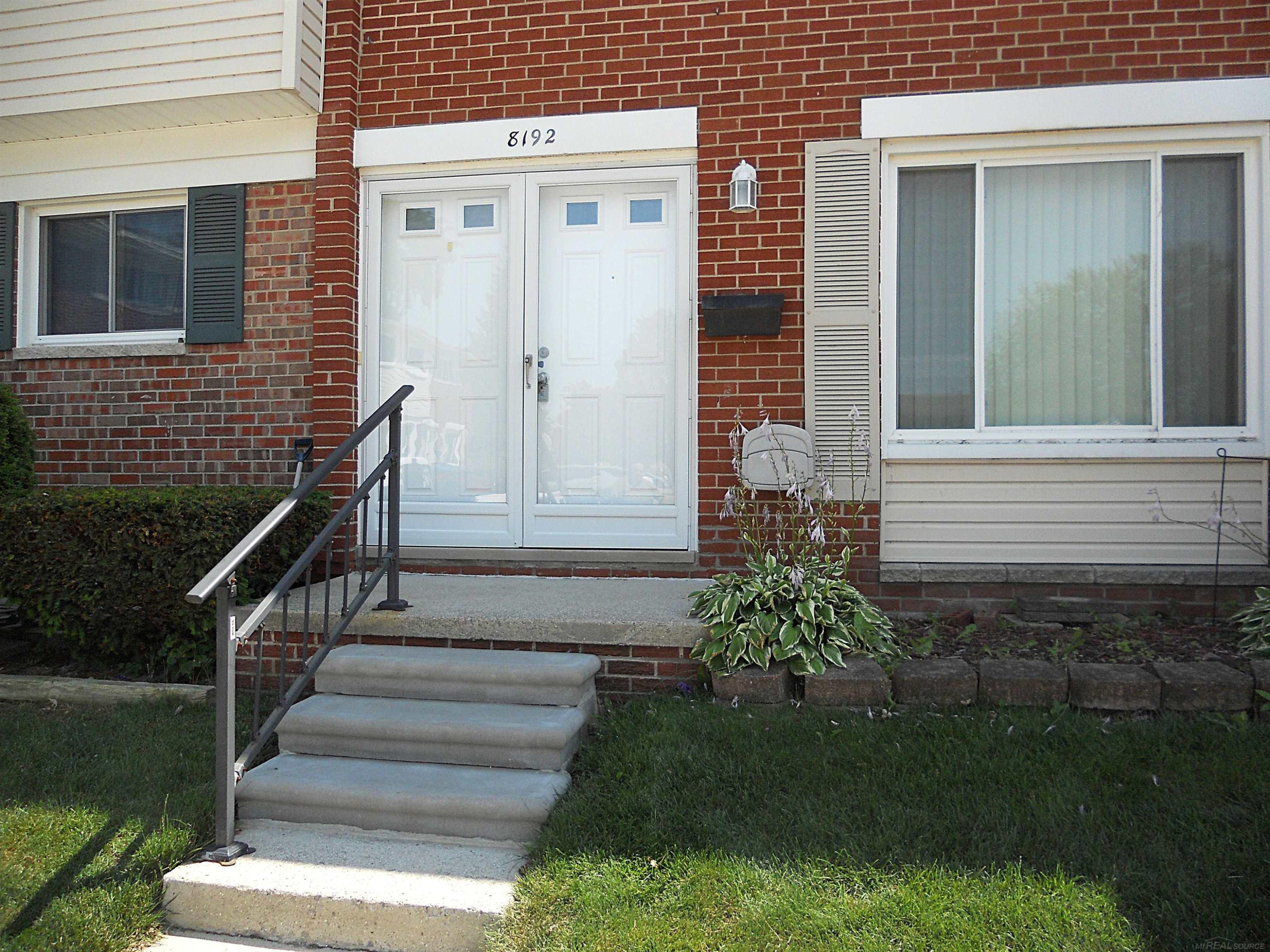 8192 Farnum Avenue, Warren, MI 48093 — Photo 2