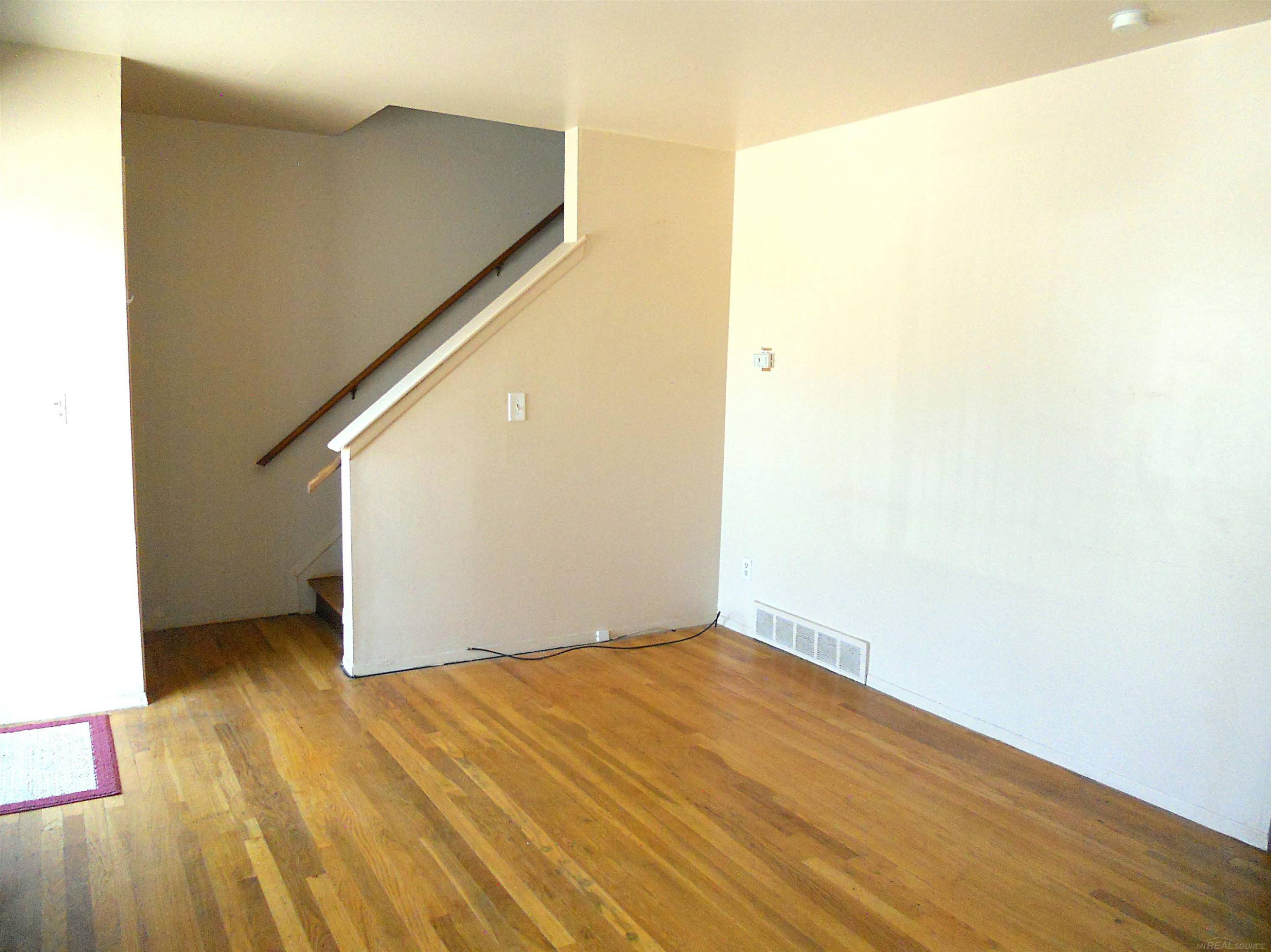 8192 Farnum Avenue, Warren, MI 48093 — Photo 11