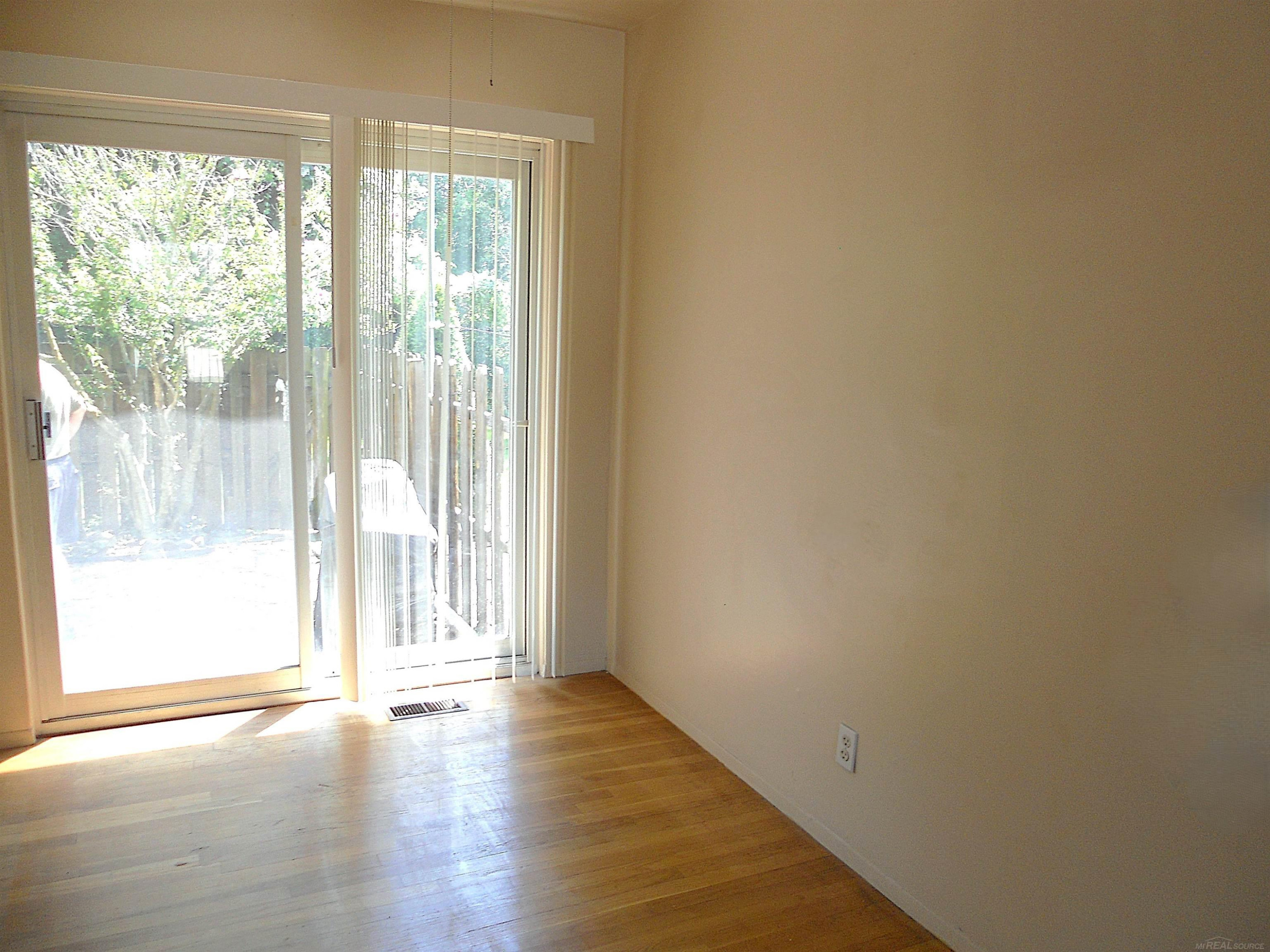 8192 Farnum Avenue, Warren, MI 48093 — Photo 13