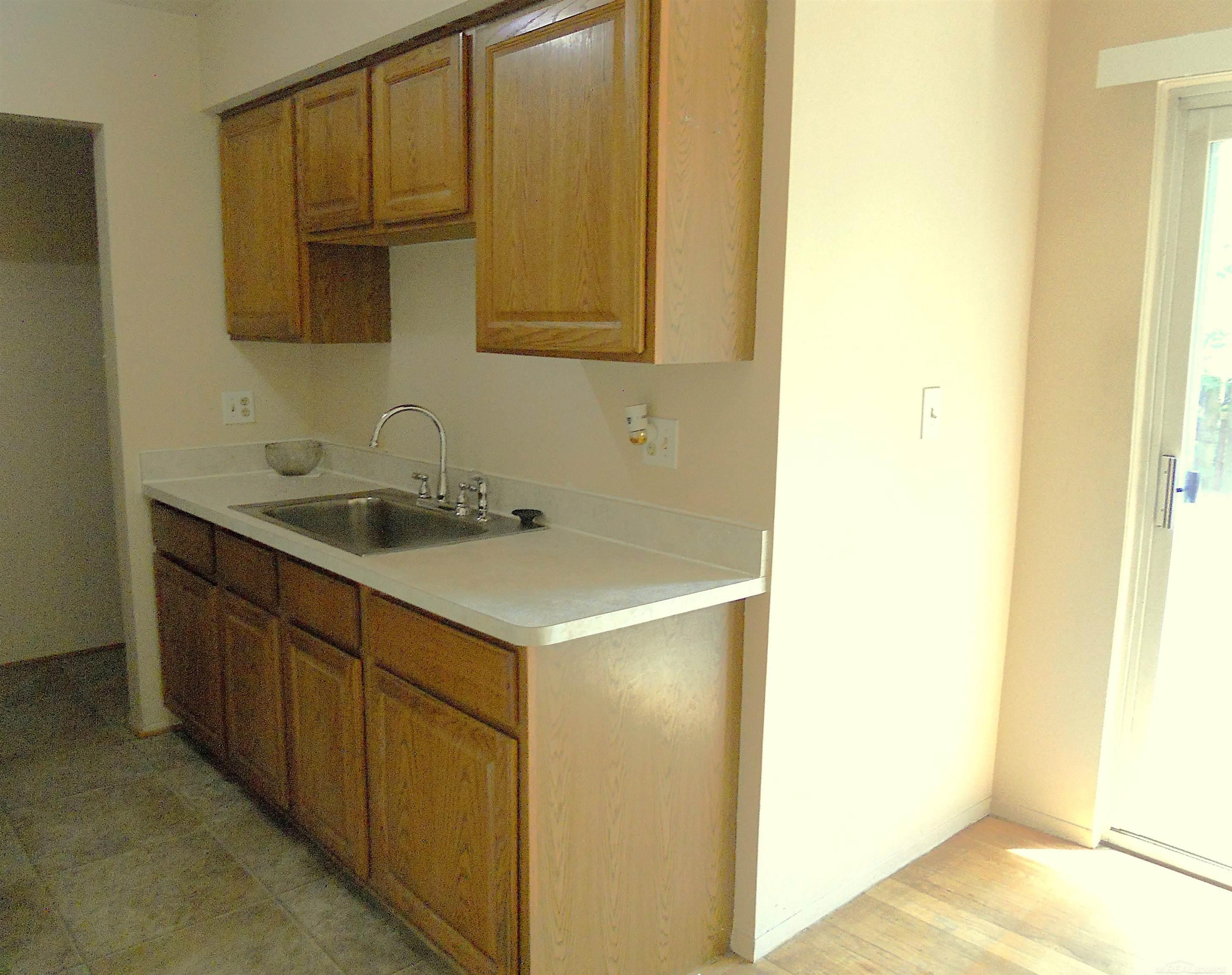 8192 Farnum Avenue, Warren, MI 48093 — Photo 15