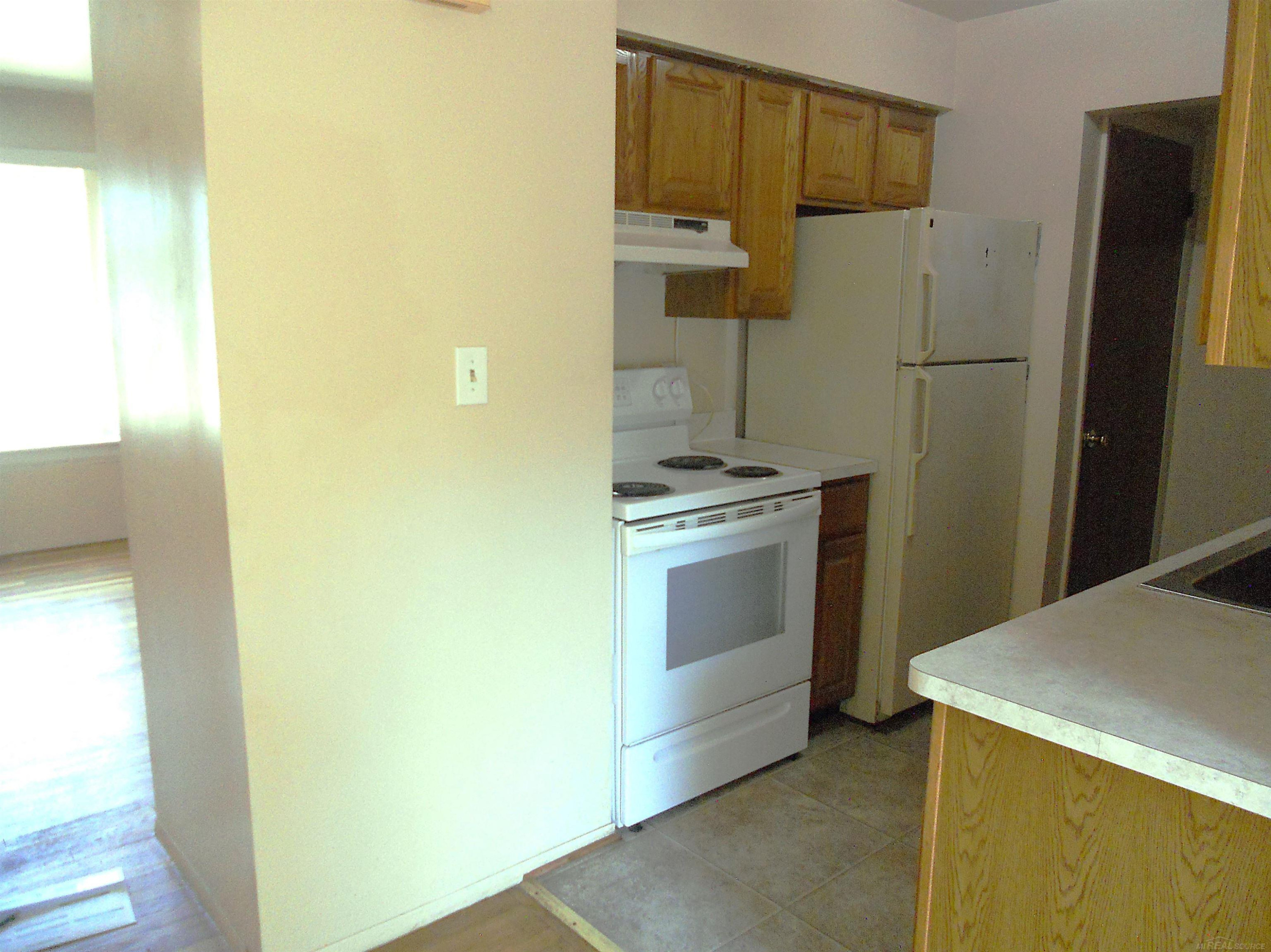 8192 Farnum Avenue, Warren, MI 48093 — Photo 16