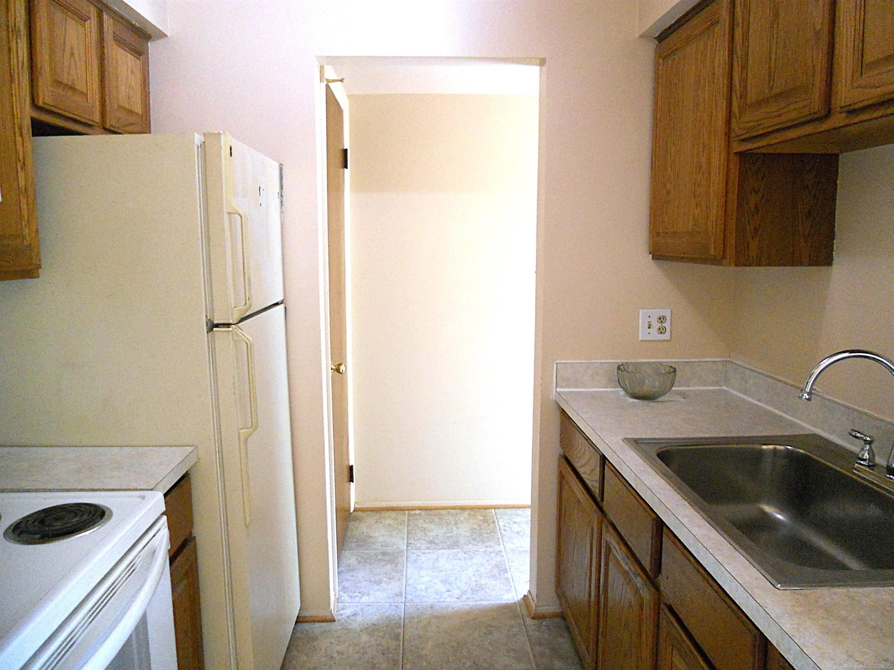 8192 Farnum Avenue, Warren, MI 48093 — Photo 17