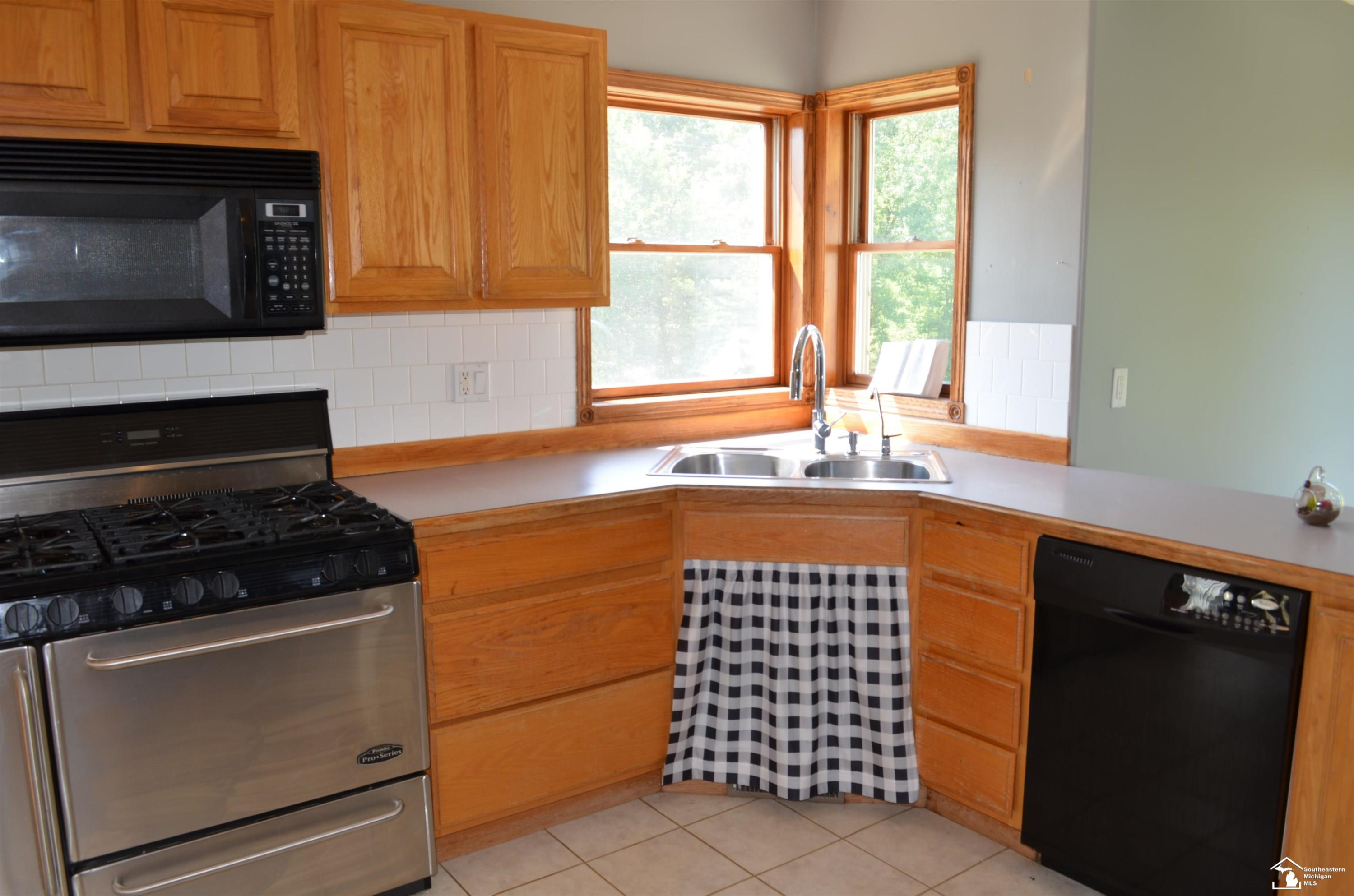 2977 Oakley Road, Stockbridge, MI 49285 — Photo 7