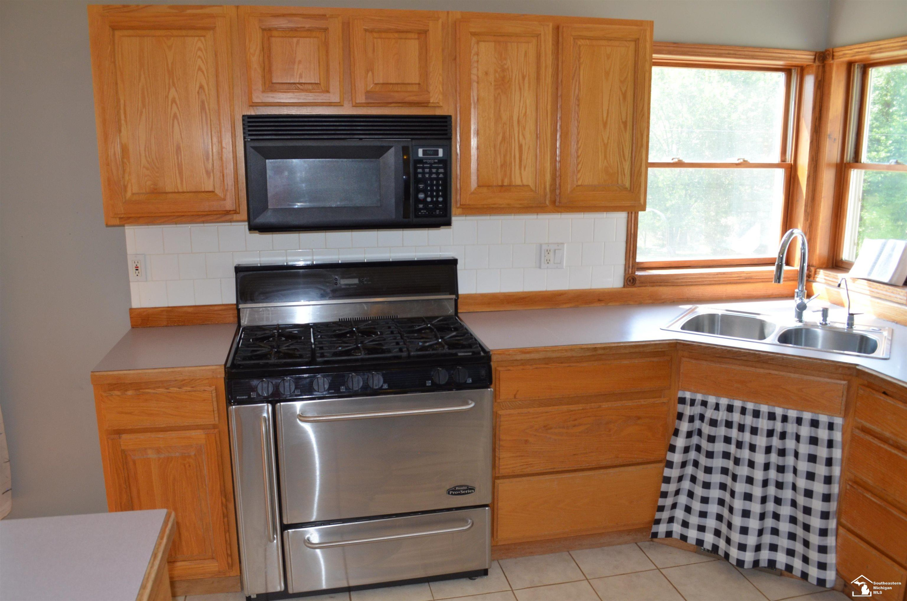 2977 Oakley Road, Stockbridge, MI 49285 — Photo 8