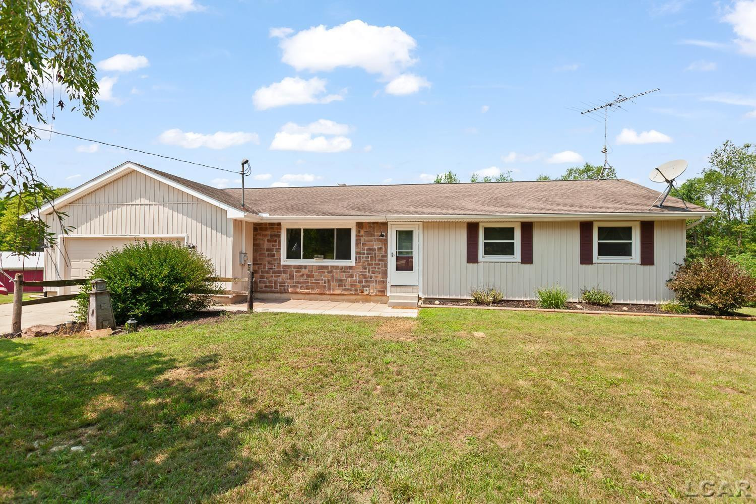 5802 Rogers Highway, Tecumseh, MI 49286 — front exterior