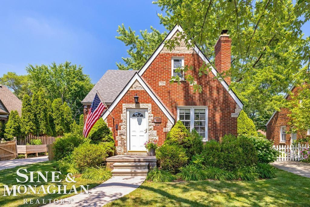 430 Touraine Road, Grosse Pointe Farms, MI 48236 — front exterior