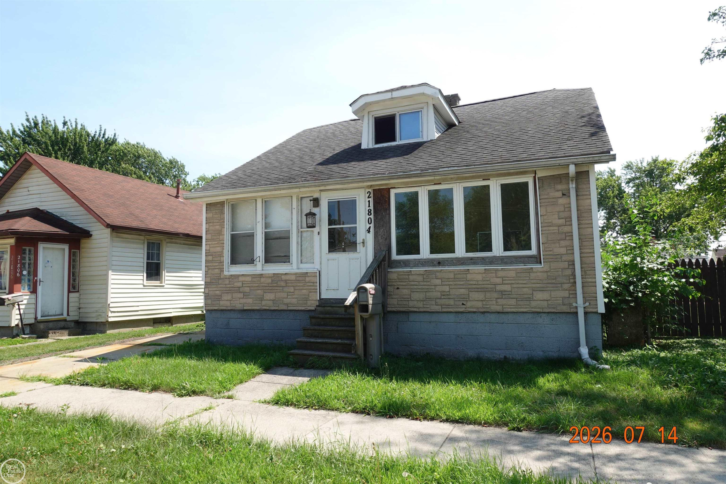 21804 ROSEDALE Street, Saint Clair Shores, MI 48080