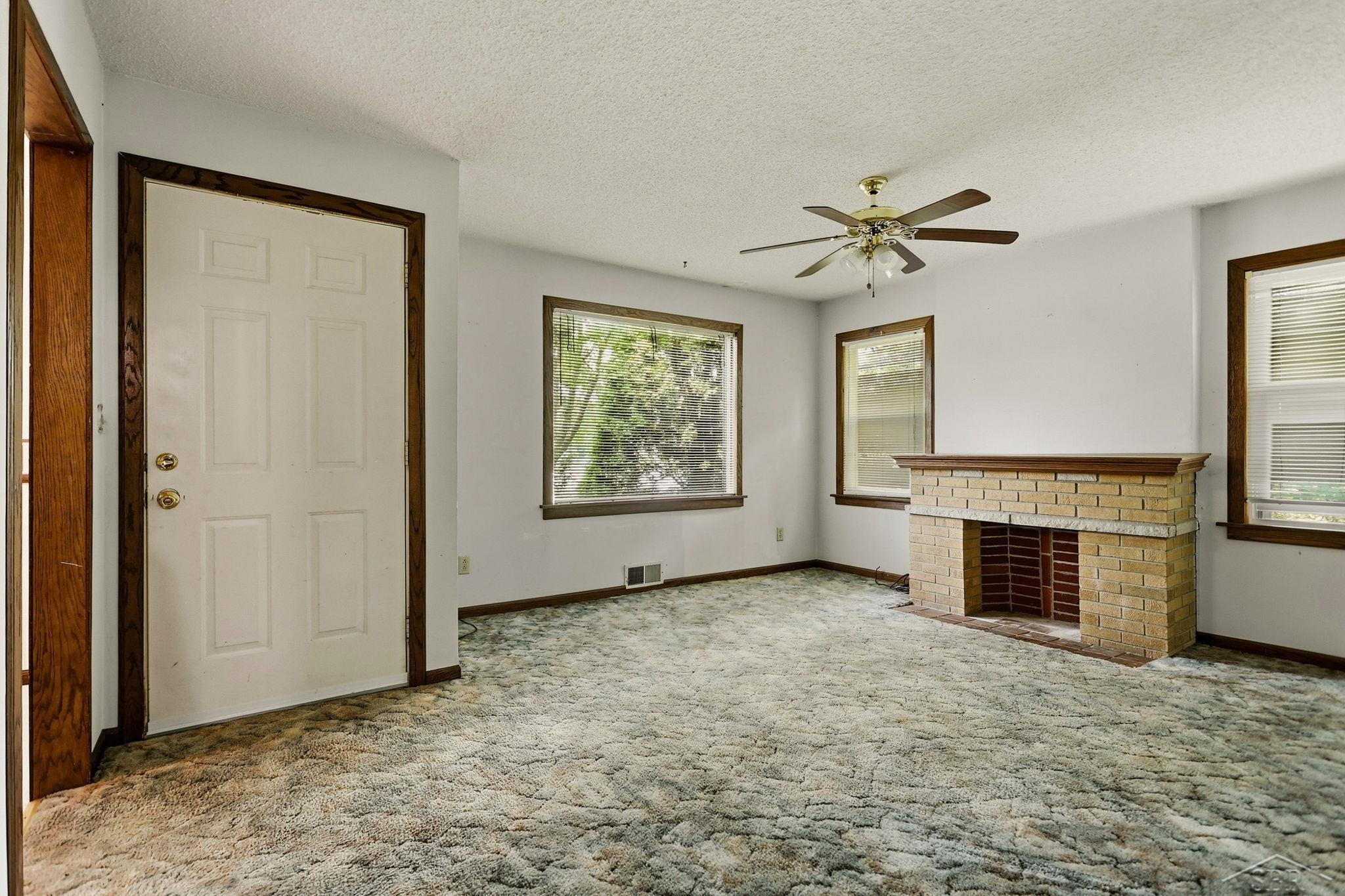 3978 N Michigan Avenue, Saginaw, MI 48604 — Photo 8