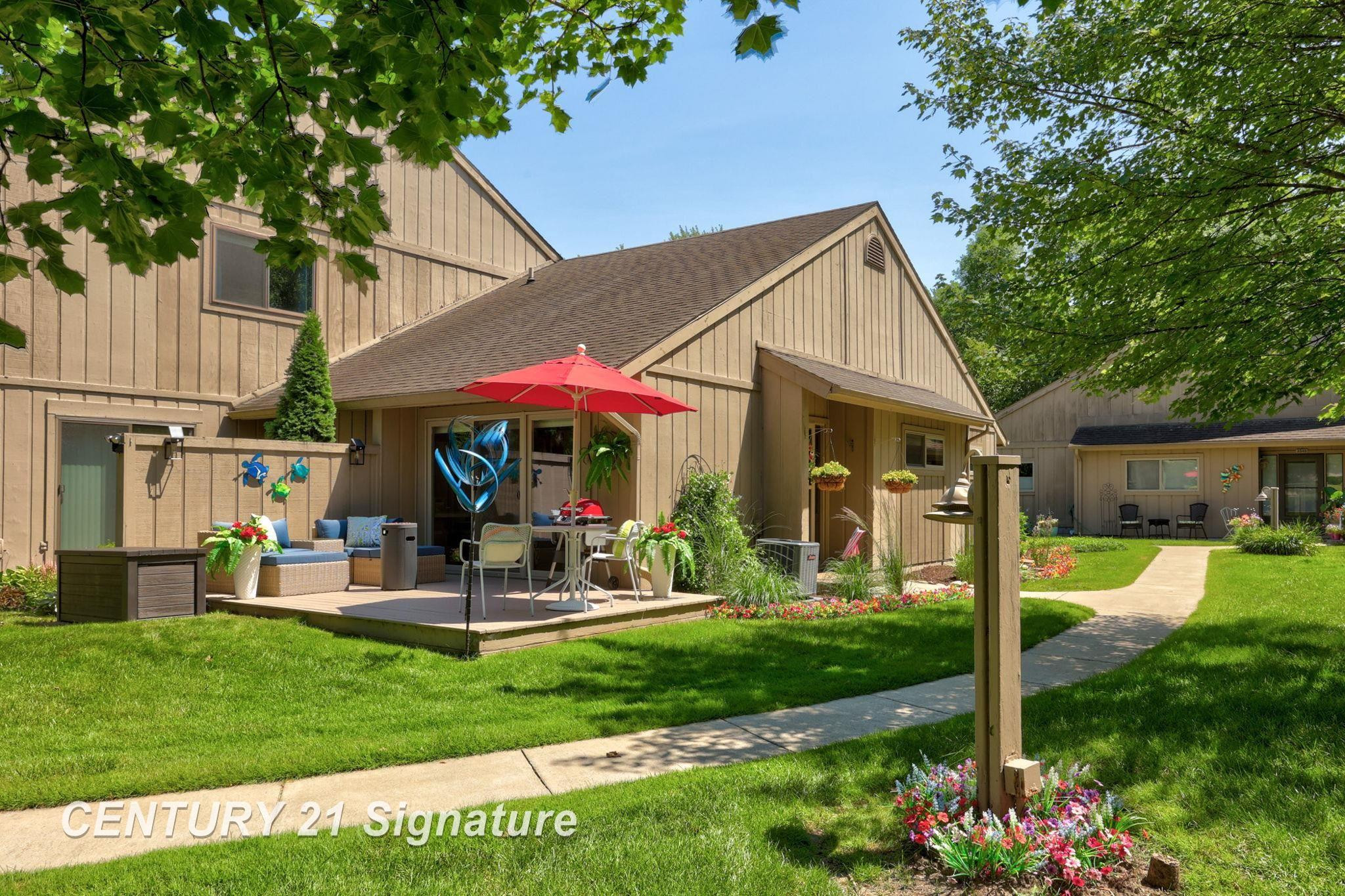 2353 Bay Woods Court, Bay City, MI 48706