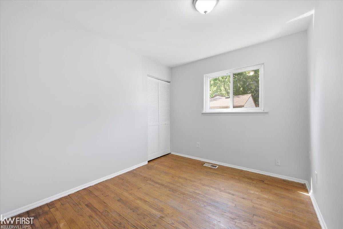 825 Wilson Avenue, MI — Photo 11