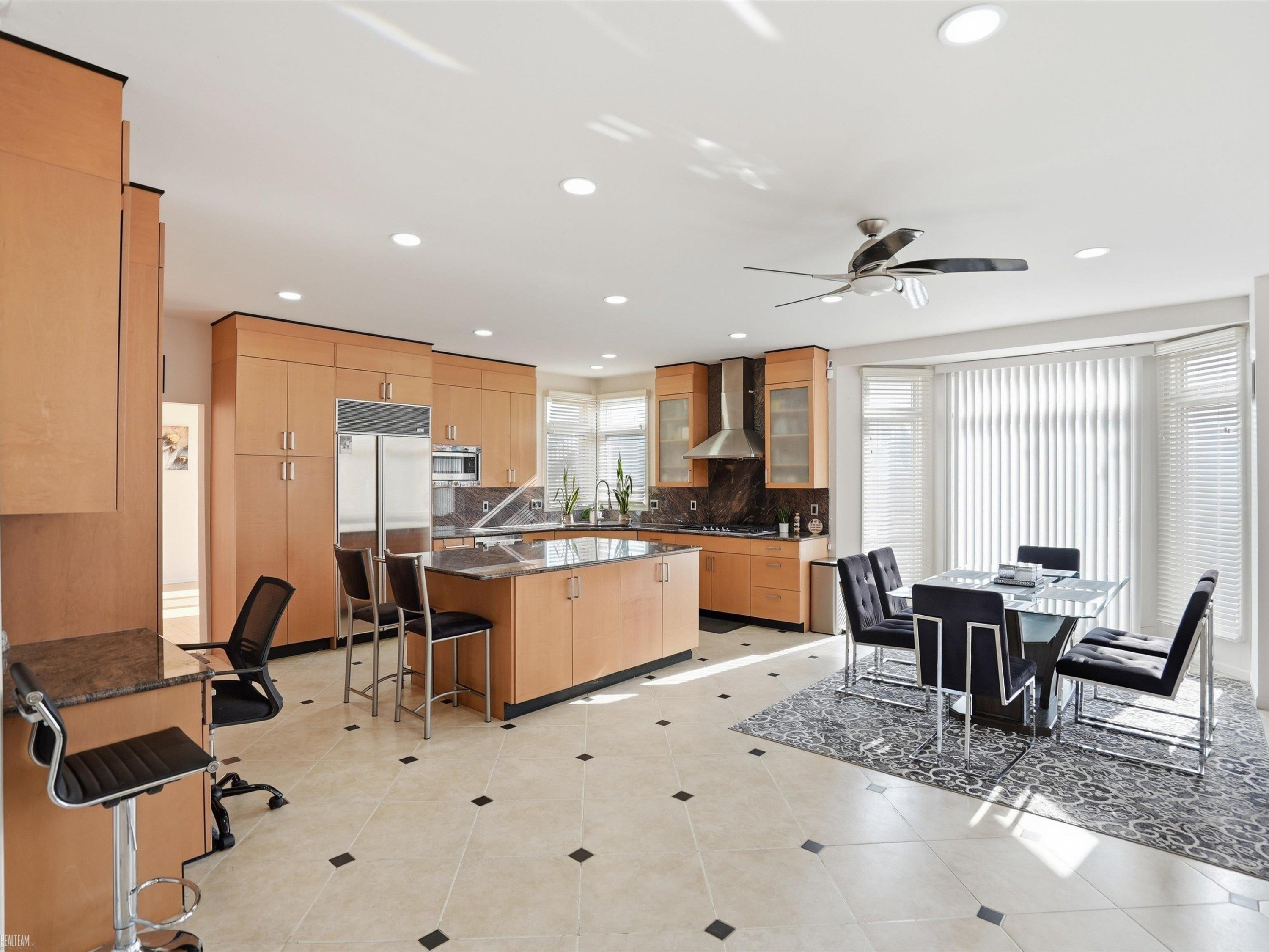 43340 Chester Drive, Sterling Heights, MI 48314 — Photo 11