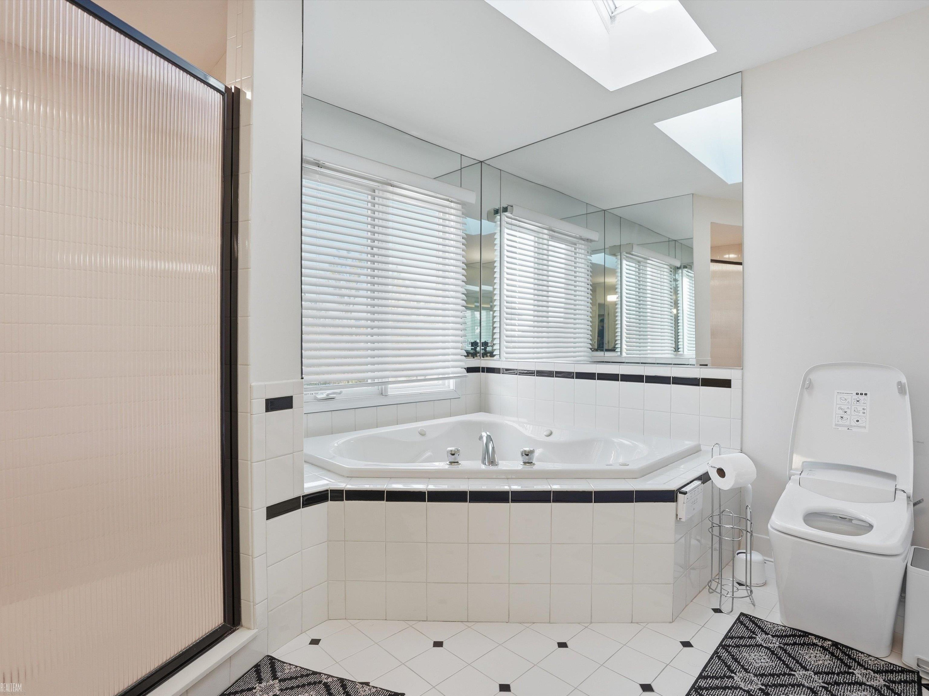 43340 Chester Drive, Sterling Heights, MI 48314 — Photo 40