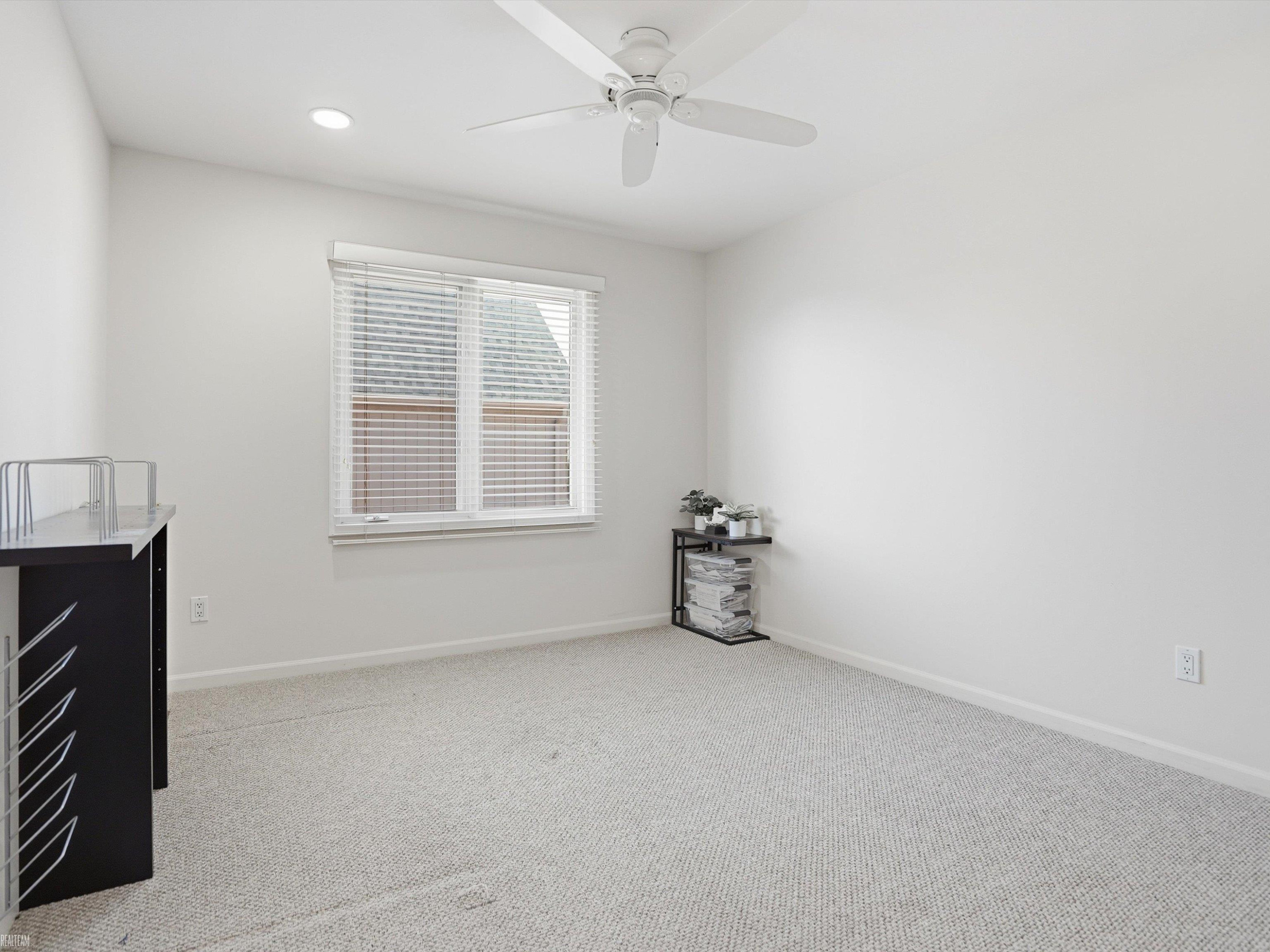 43340 Chester Drive, Sterling Heights, MI 48314 — Photo 49