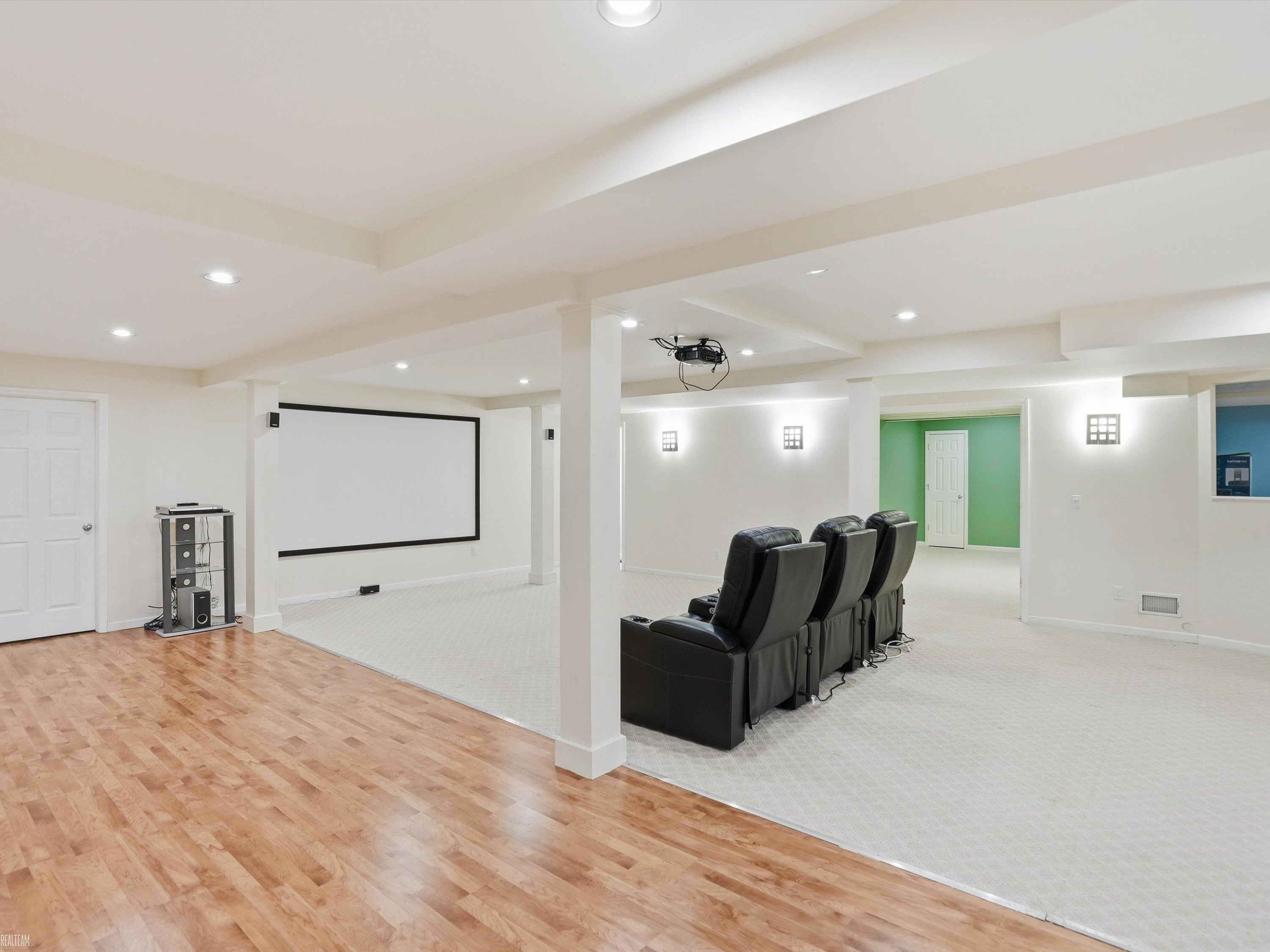 43340 Chester Drive, Sterling Heights, MI 48314 — Photo 57