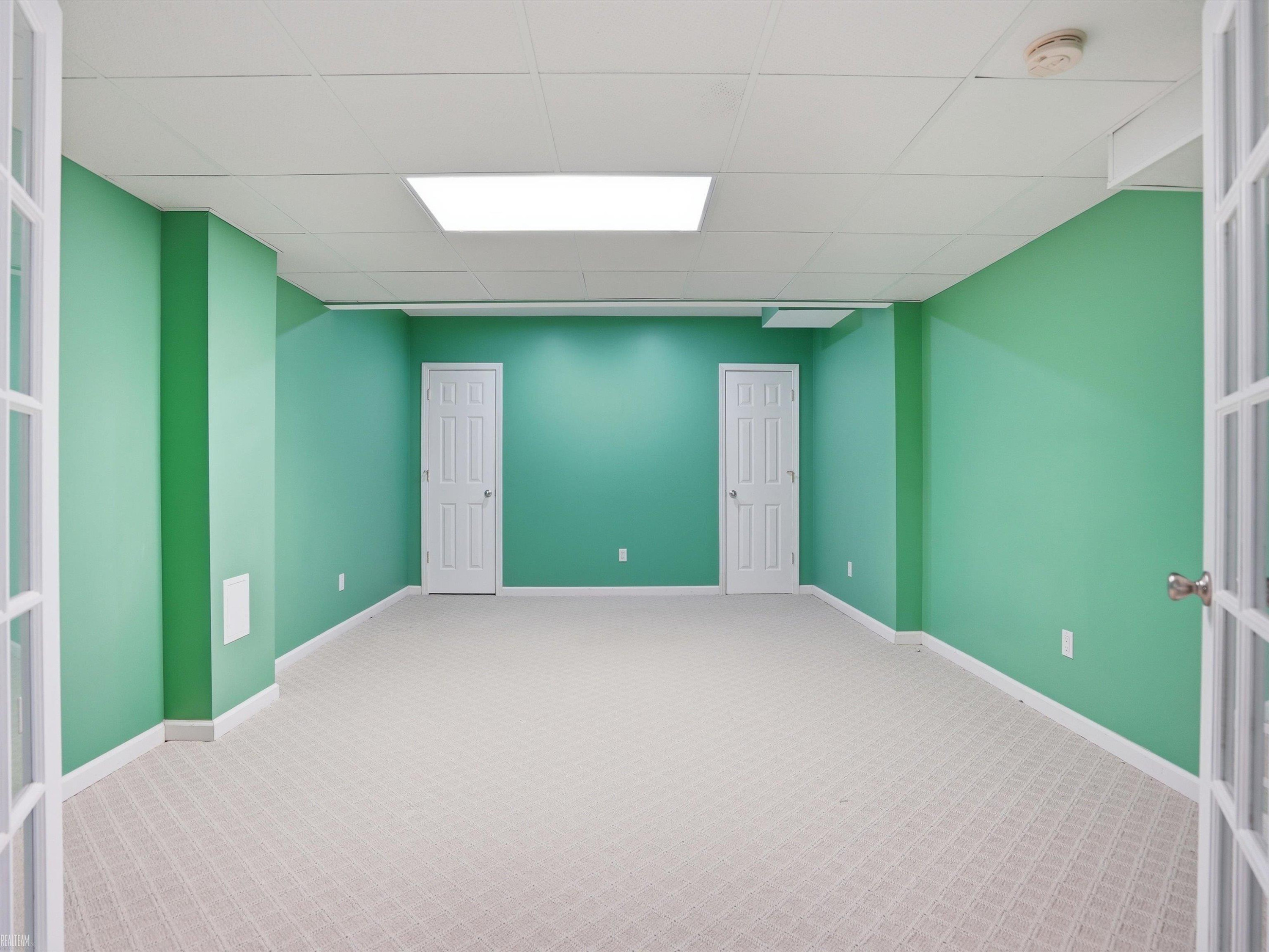 43340 Chester Drive, Sterling Heights, MI 48314 — Photo 59