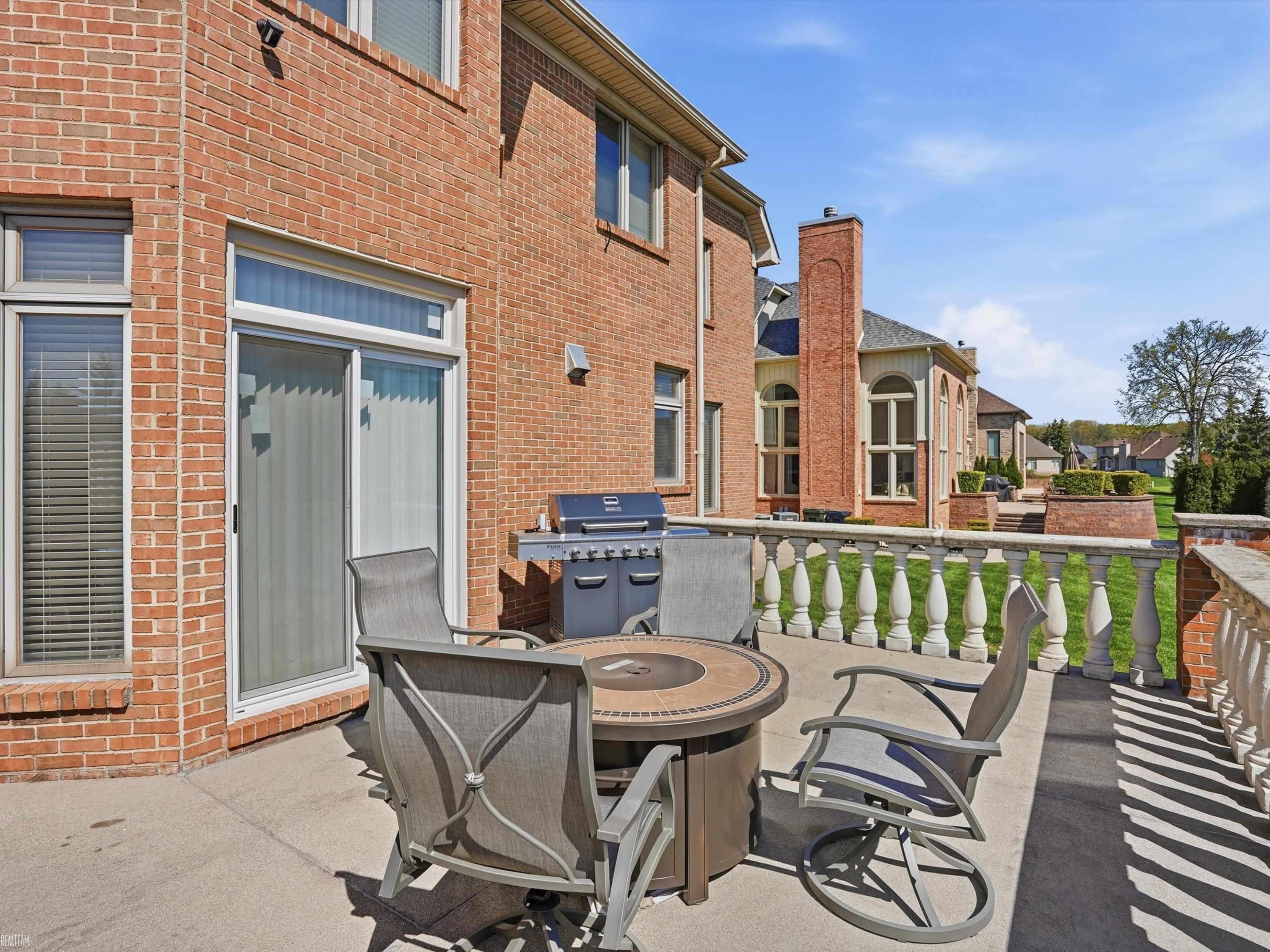 43340 Chester Drive, Sterling Heights, MI 48314 — Photo 67
