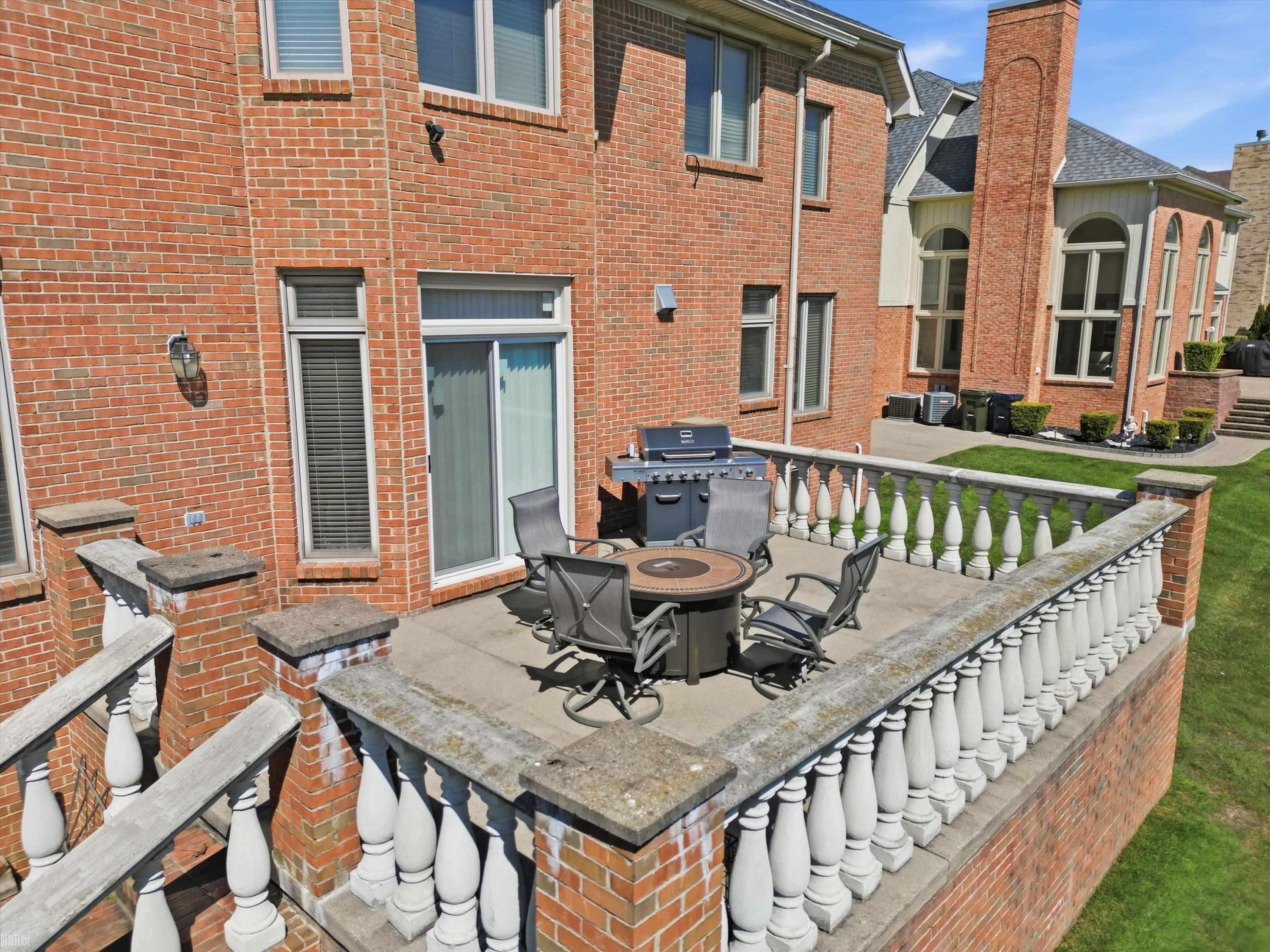 43340 Chester Drive, Sterling Heights, MI 48314 — Photo 68