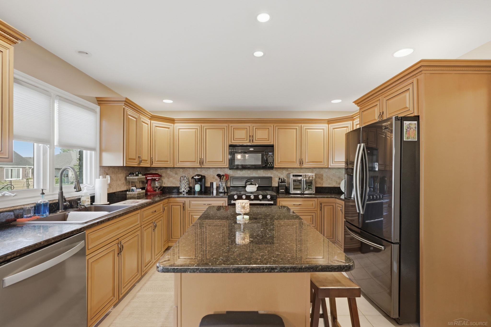 51880 Black Hills Lane, Macomb, MI 48042 — Photo 13