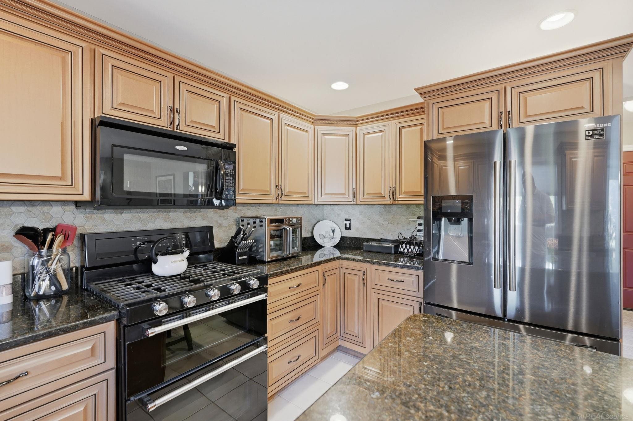 51880 Black Hills Lane, Macomb, MI 48042 — Photo 15