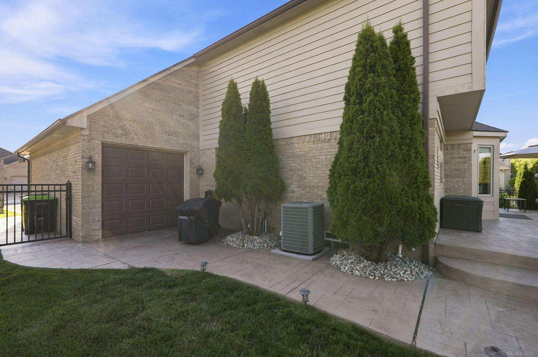 51880 Black Hills Lane, Macomb, MI 48042 — Photo 31