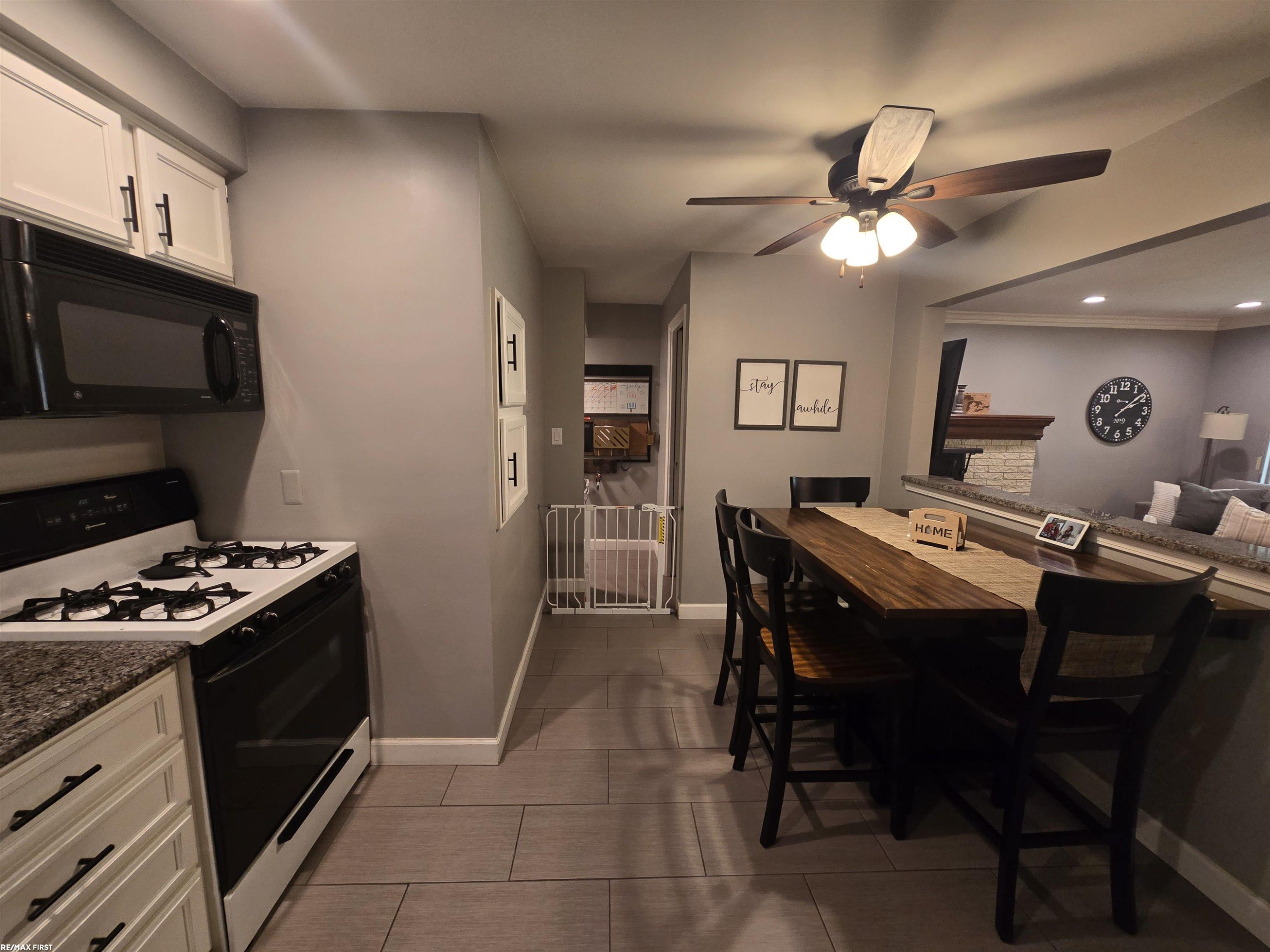 52498 Fayette Drive, Shelby Twp, MI 48316 — Photo 5