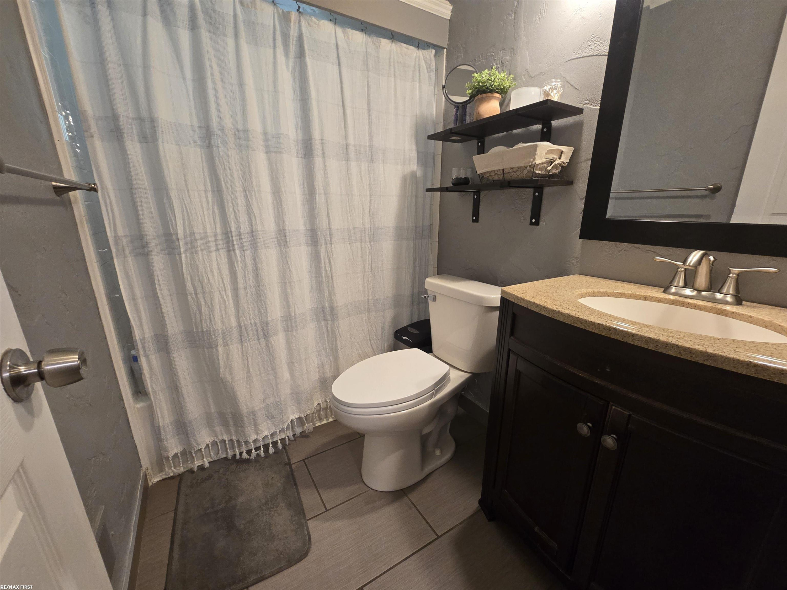 52498 Fayette Drive, Shelby Twp, MI 48316 — Photo 11