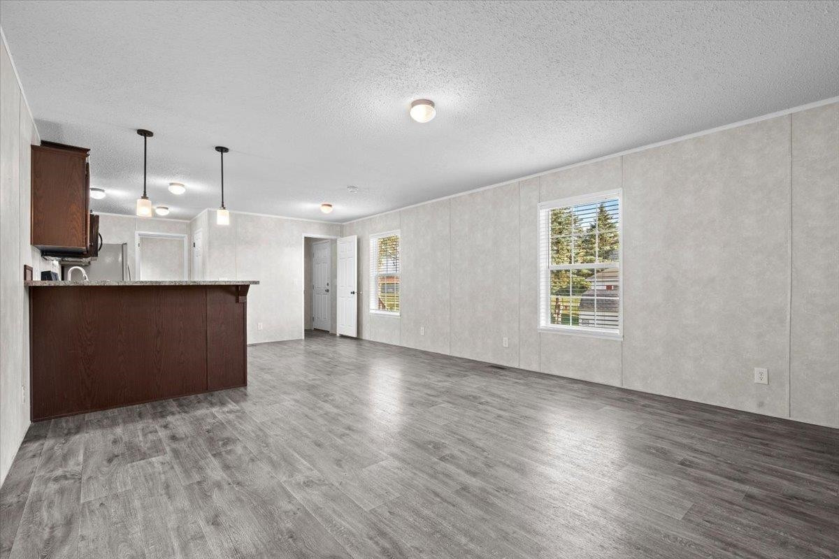 7118 W Mapleview Circle, MI 48416 — Photo 4