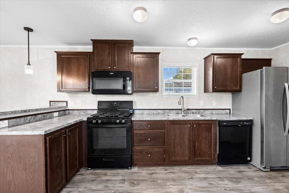 7118 W Mapleview Circle, MI 48416 — Photo 7