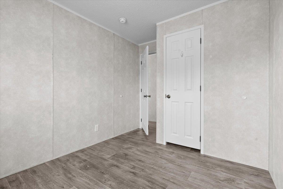 7118 W Mapleview Circle, MI 48416 — Photo 19