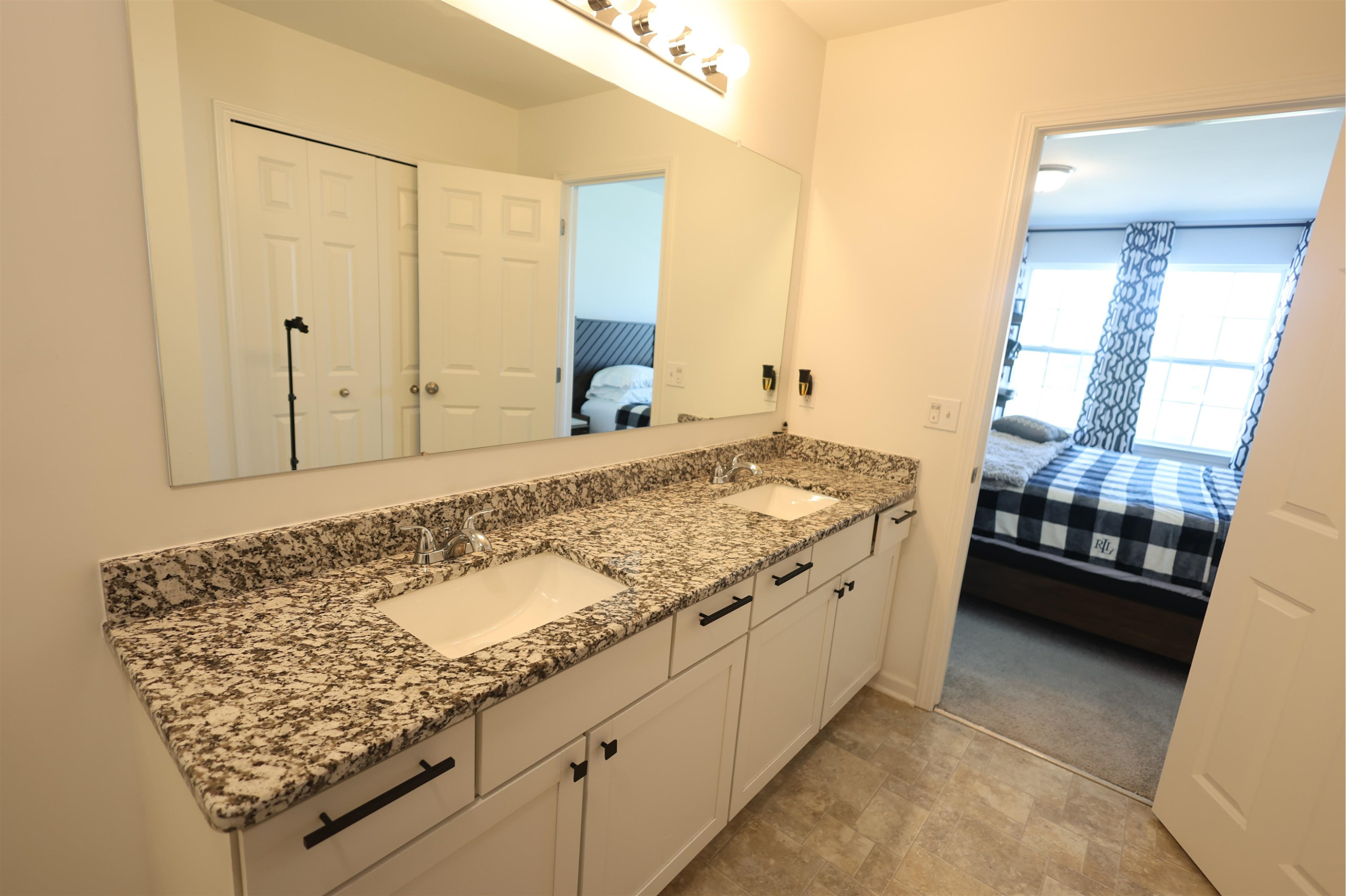 41261 Snowdon Drive, Clinton Twp, MI 48038 — Photo 5