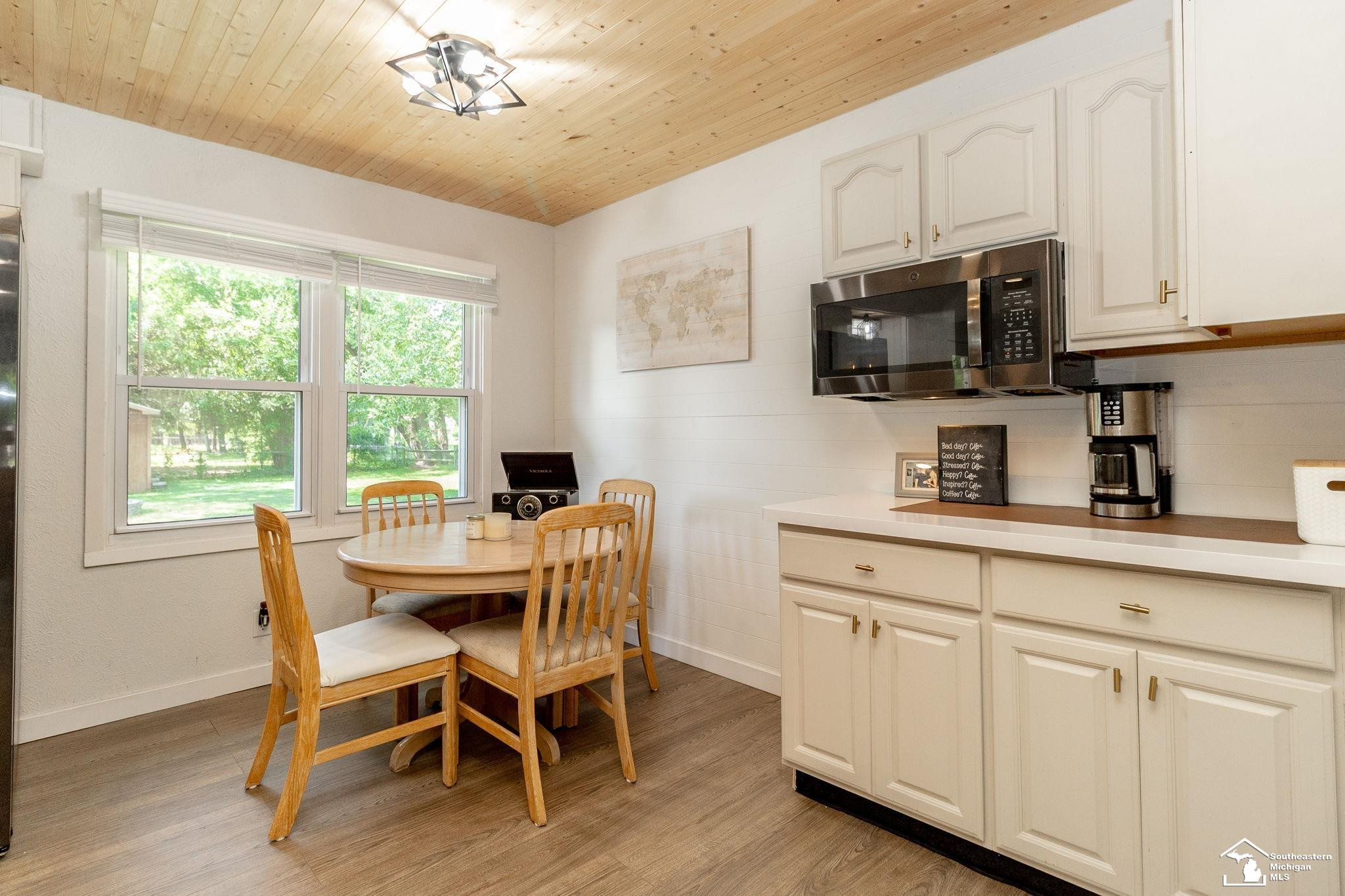 8413 Summerfield Road, Lambertville, MI 48144 — Photo 11
