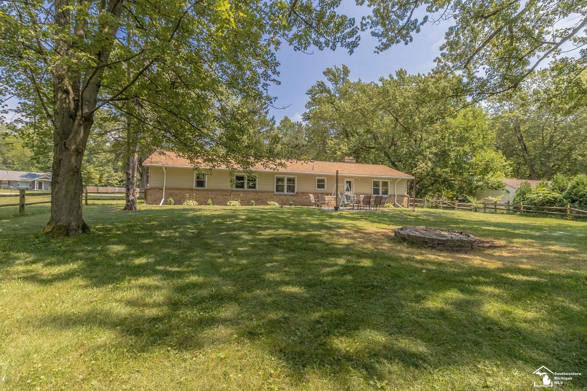 8413 Summerfield Road, Lambertville, MI 48144 — Photo 32