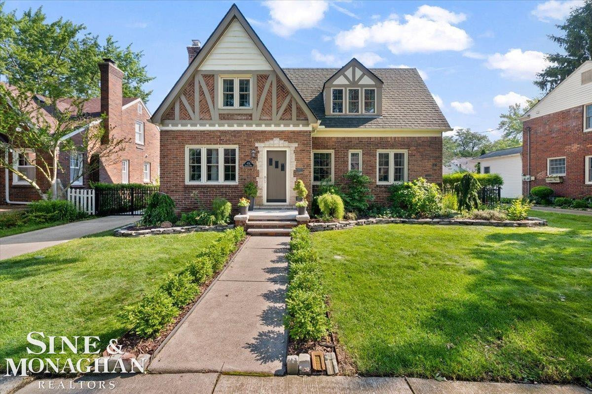 424 Touraine Road, Grosse Pointe, MI 48236 — Photo 2