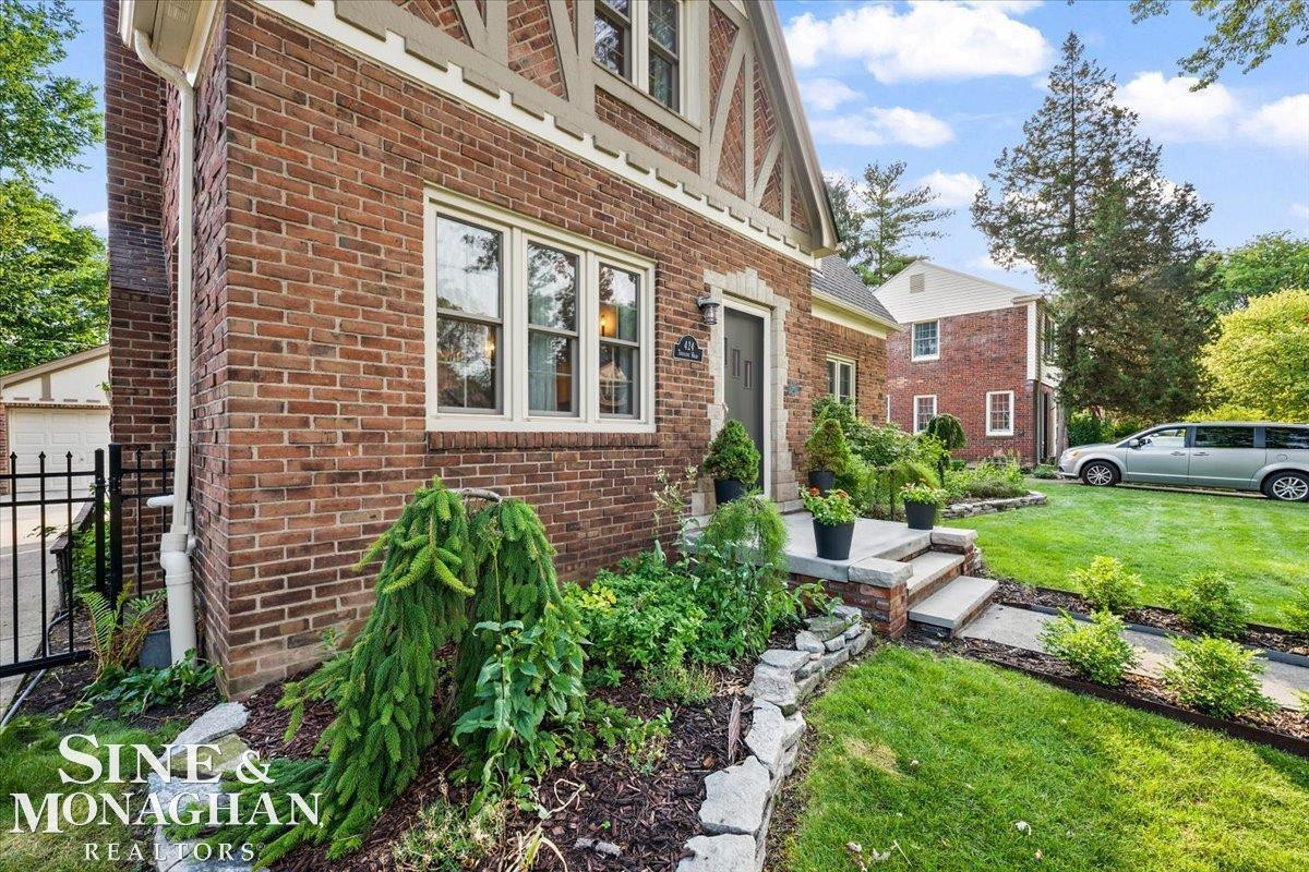 424 Touraine Road, Grosse Pointe, MI 48236 — Photo 4