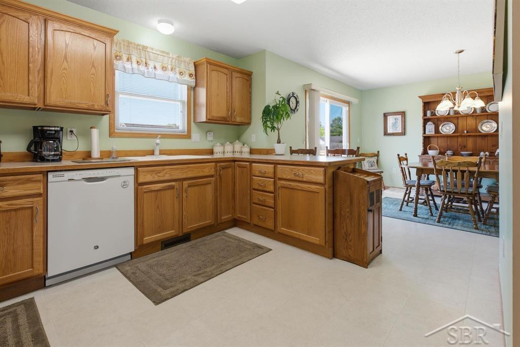 10175 Dove Drive, Freeland, MI 48623 — Photo 13