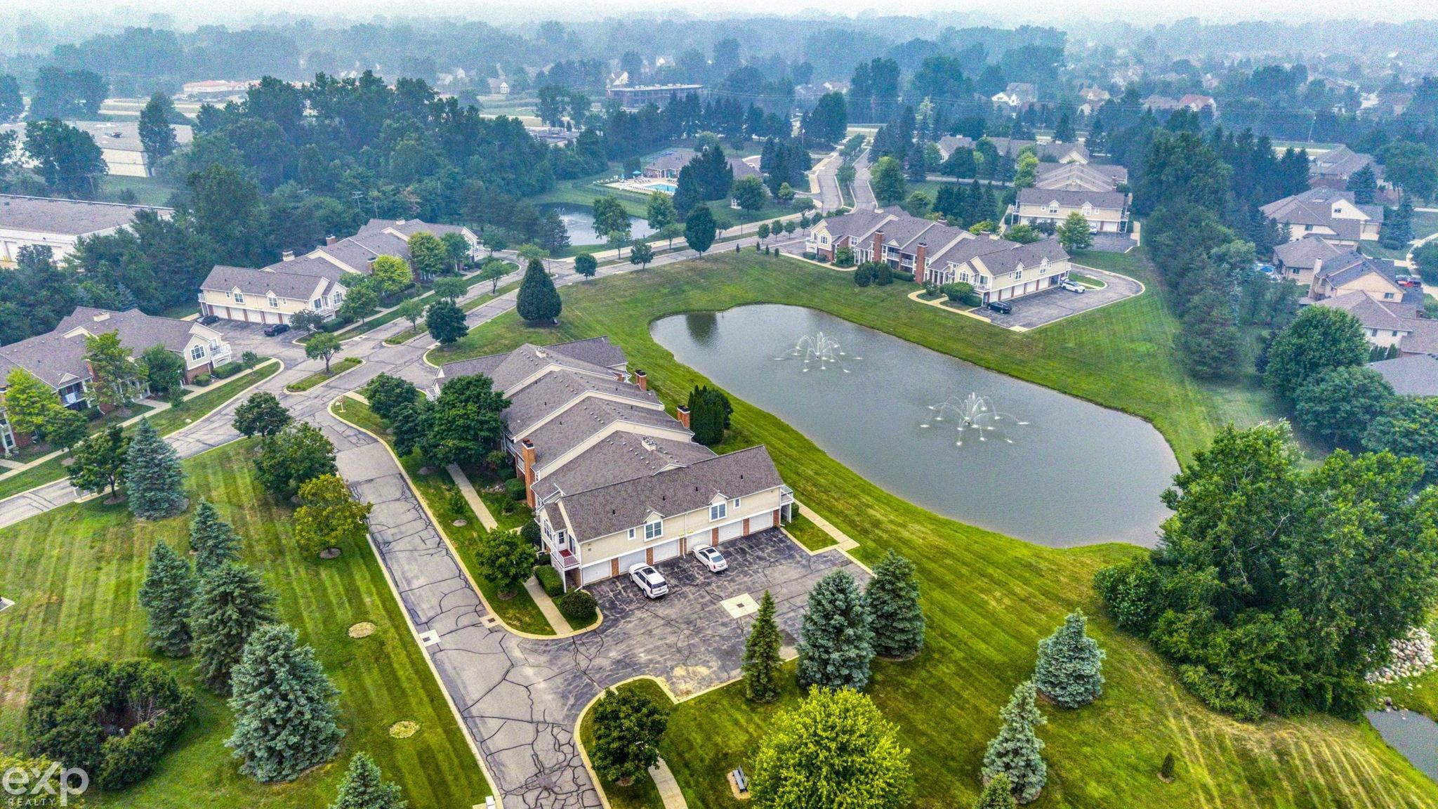 56634 CHESAPEAKE Trail, Shelby Twp, MI 48316 — Photo 27