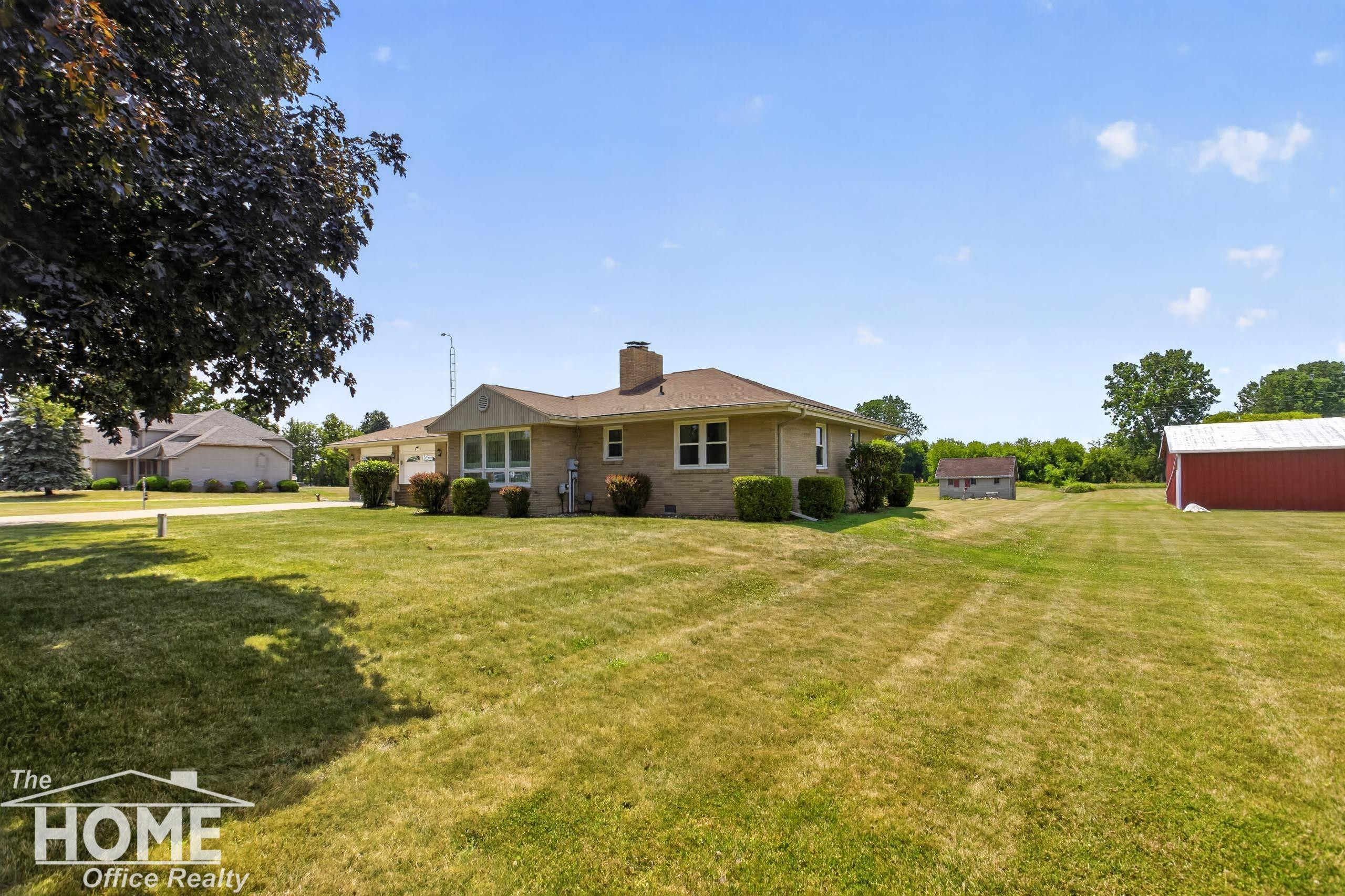 825 N State Road, Owosso, MI 48867 — Photo 2