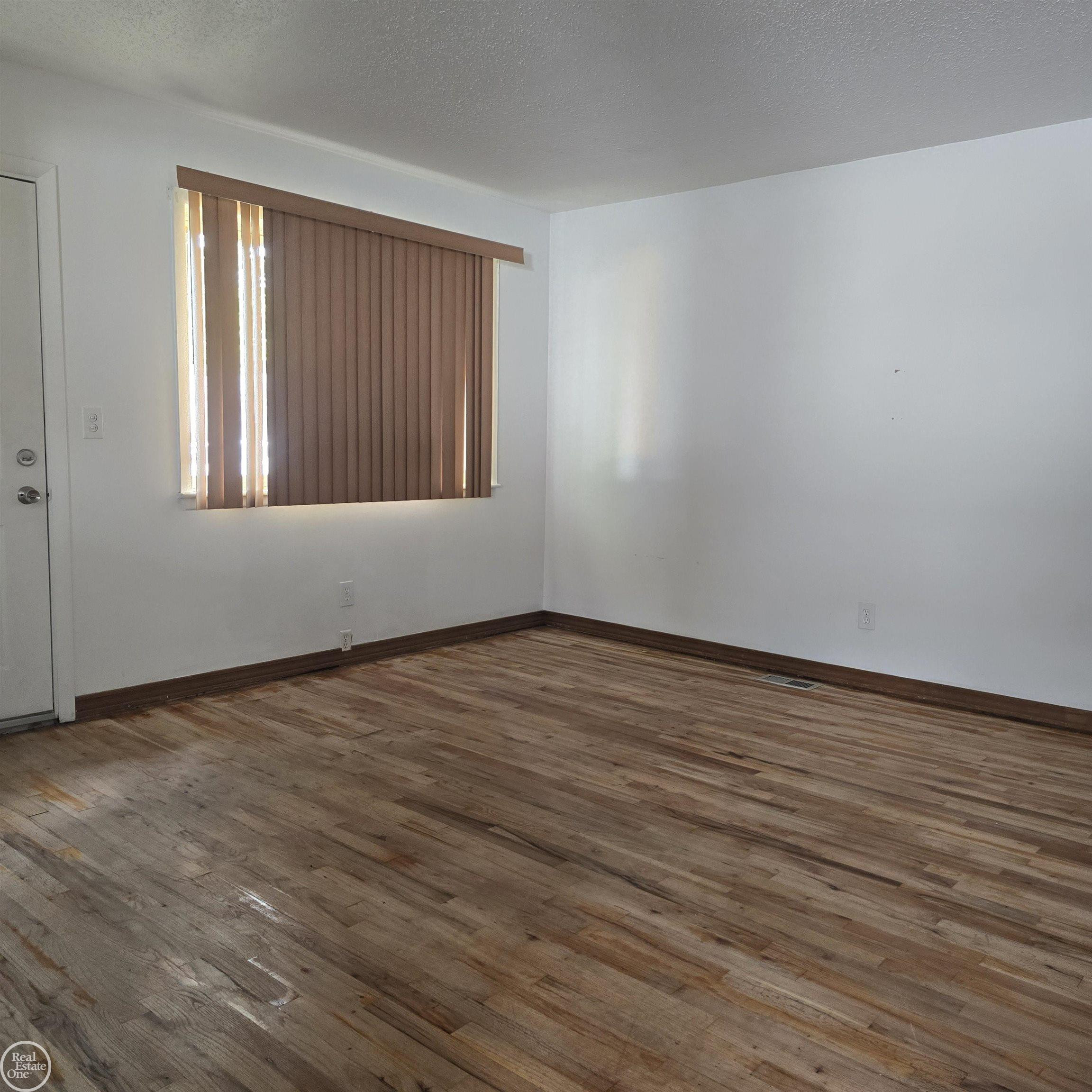 20473 Vermander Avenue, Clinton Twp, MI 48035 — Photo 6
