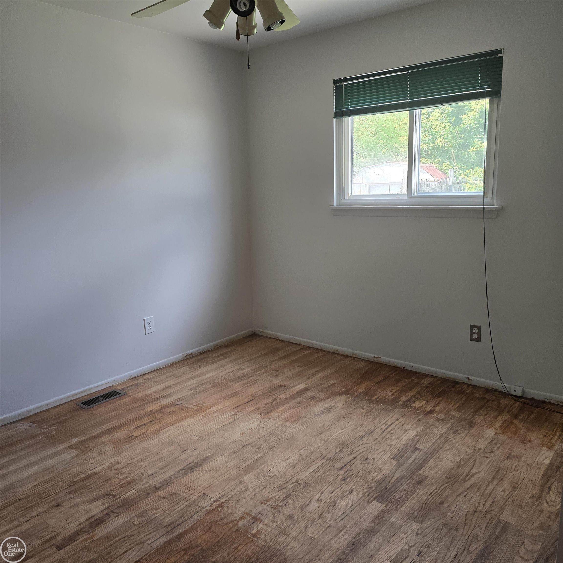 20473 Vermander Avenue, Clinton Twp, MI 48035 — Photo 11